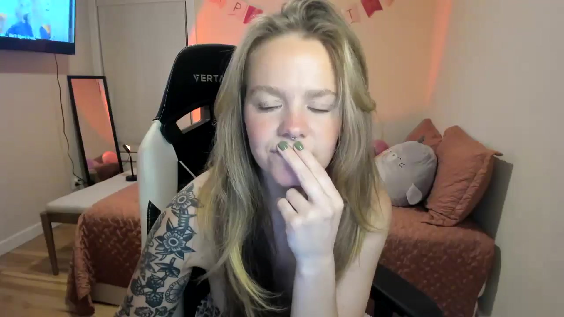 Gallery image thumbnail from Sasssykassy's myfreecams stream on, 11/27/2024, 03:05 image 5 of 20