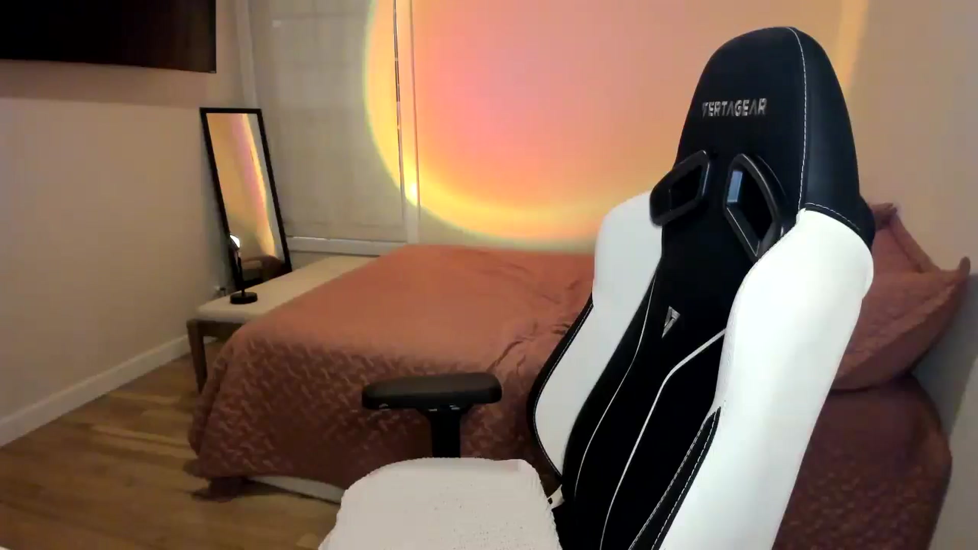 Gallery image thumbnail from Sasssykassy's myfreecams stream on, 11/28/2024, 04:03 image 17 of 20