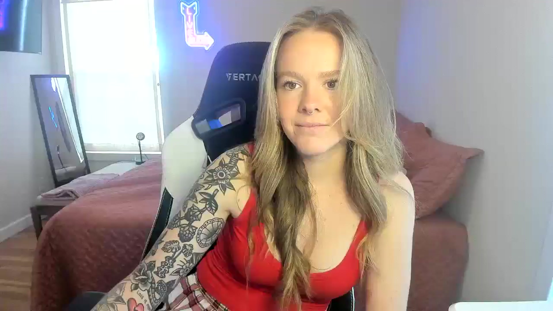 Gallery image thumbnail from Sasssykassy's myfreecams stream on, 12/01/2024, 22:50 image 12 of 20