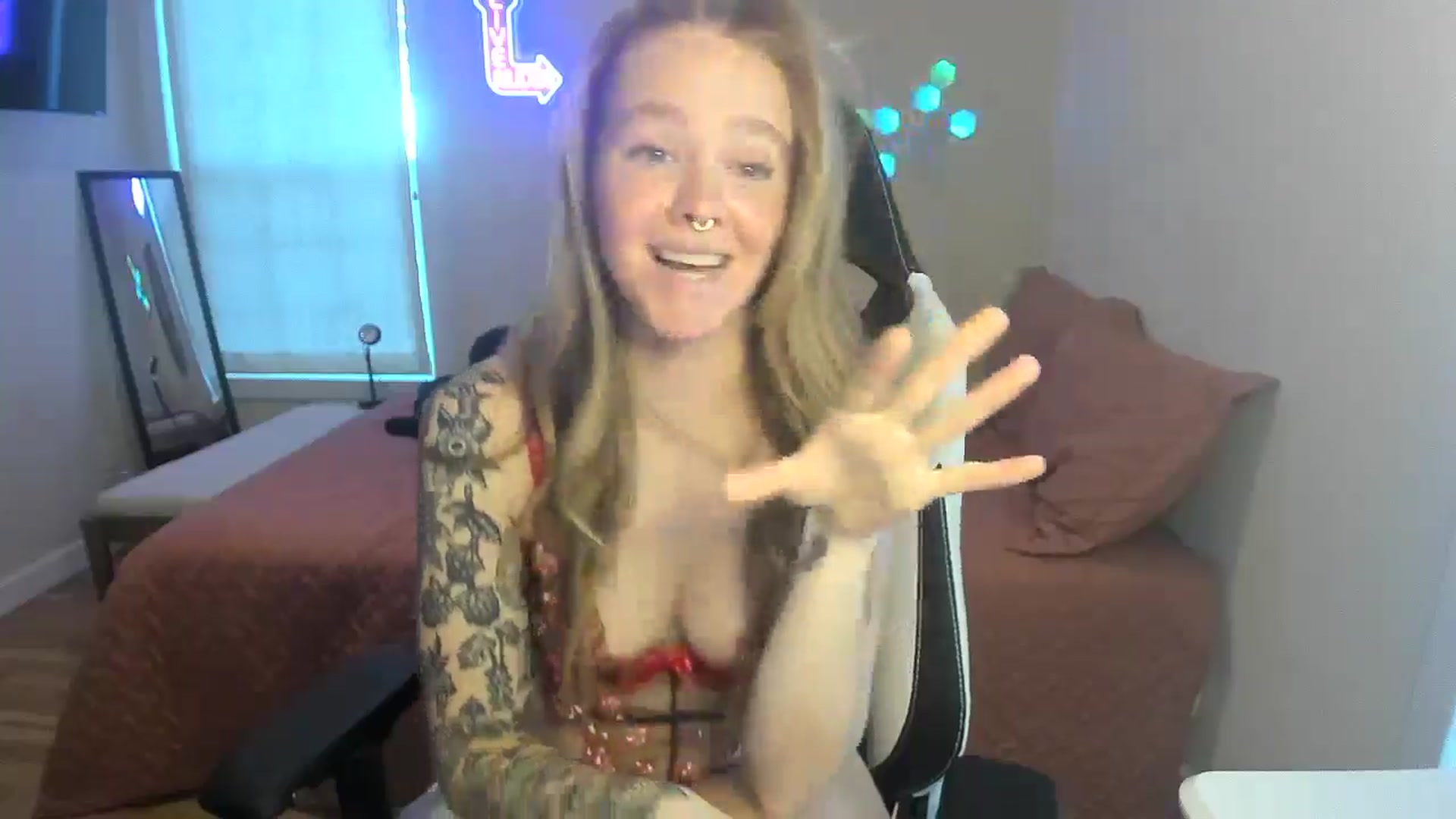 Gallery image thumbnail from Sasssykassy's myfreecams stream on, 12/01/2024, 23:35 image 11 of 20