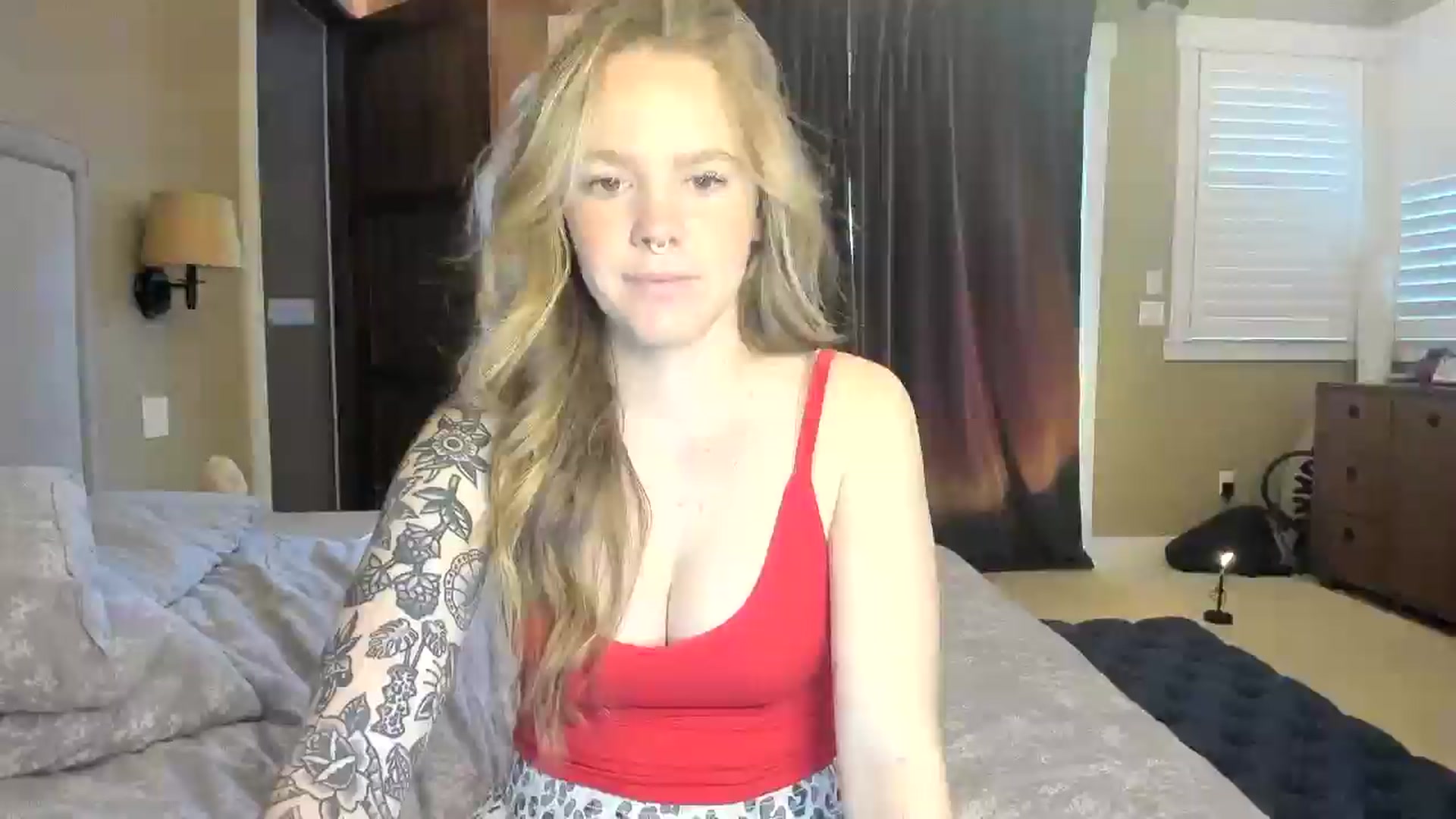 Gallery image thumbnail from Sasssykassy's myfreecams stream on, 12/21/2024, 01:16 image 6 of 20