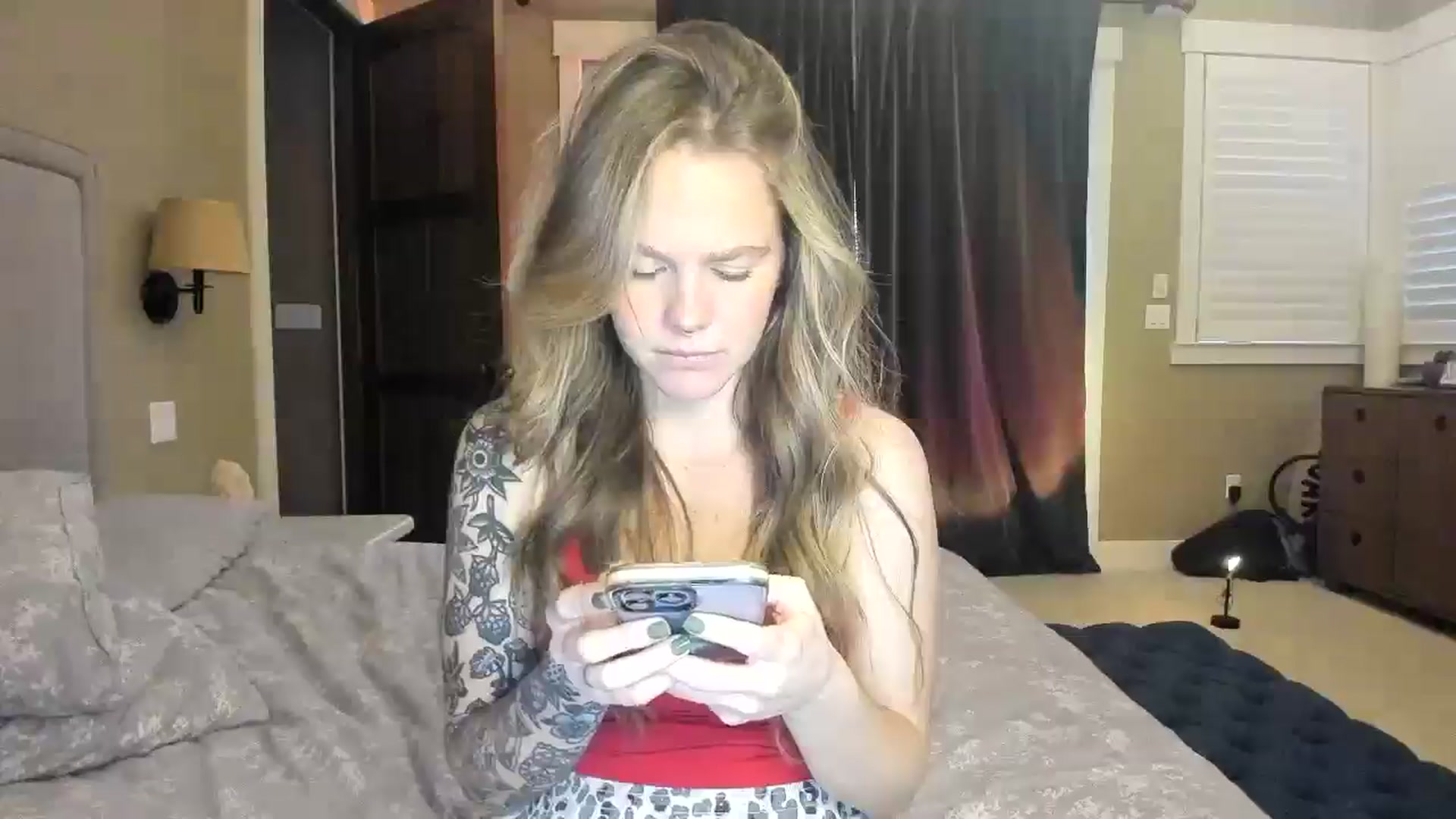 Gallery image thumbnail from Sasssykassy's myfreecams stream on, 12/21/2024, 01:16 image 13 of 20