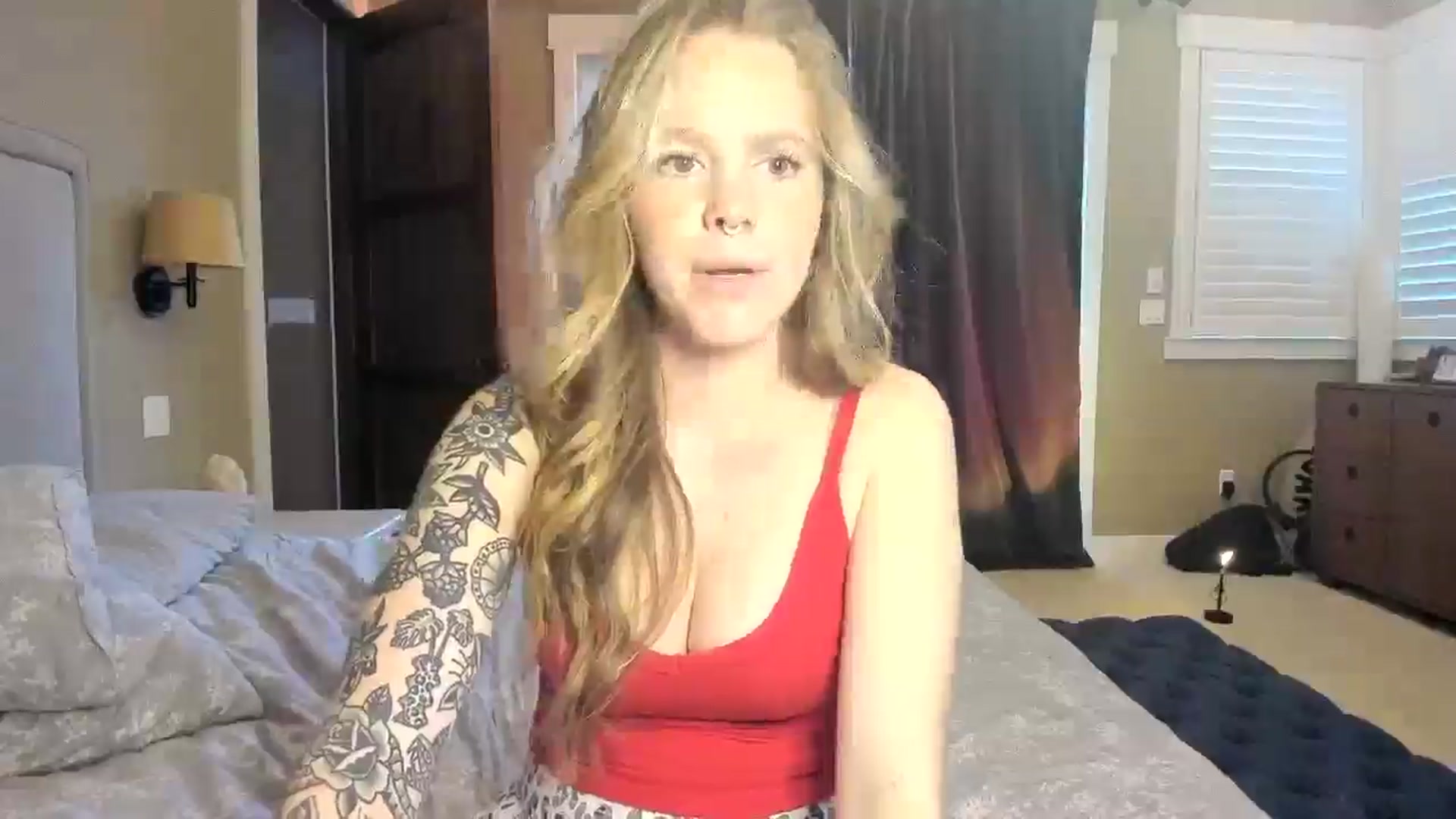 Gallery image thumbnail from Sasssykassy's myfreecams stream on, 12/21/2024, 01:16 image 7 of 20