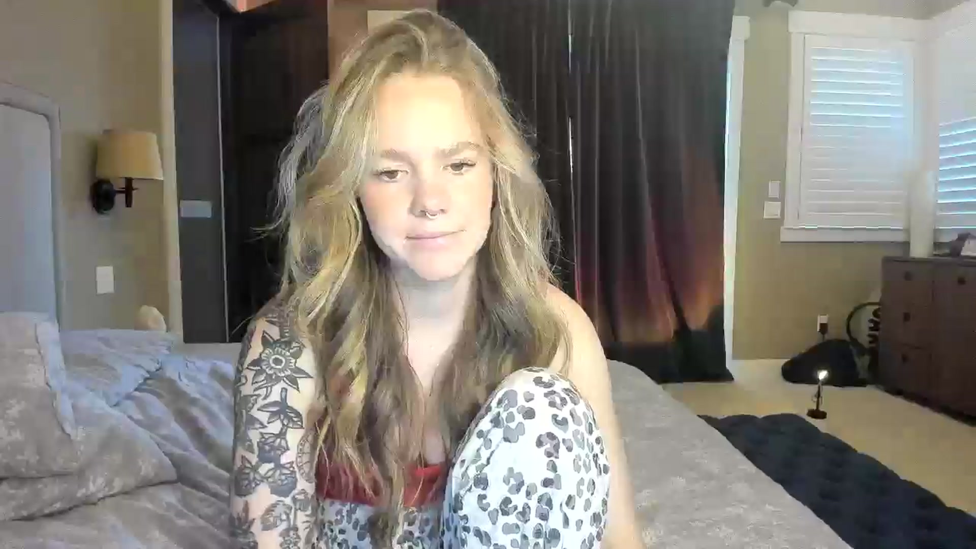 Gallery image thumbnail from Sasssykassy's myfreecams stream on, 12/21/2024, 01:16 image 5 of 20