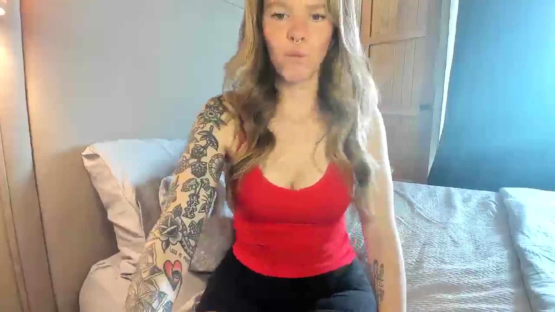 Gallery image thumbnail from Sasssykassy's myfreecams stream on, 12/22/2024, 23:44 image 2 of 20