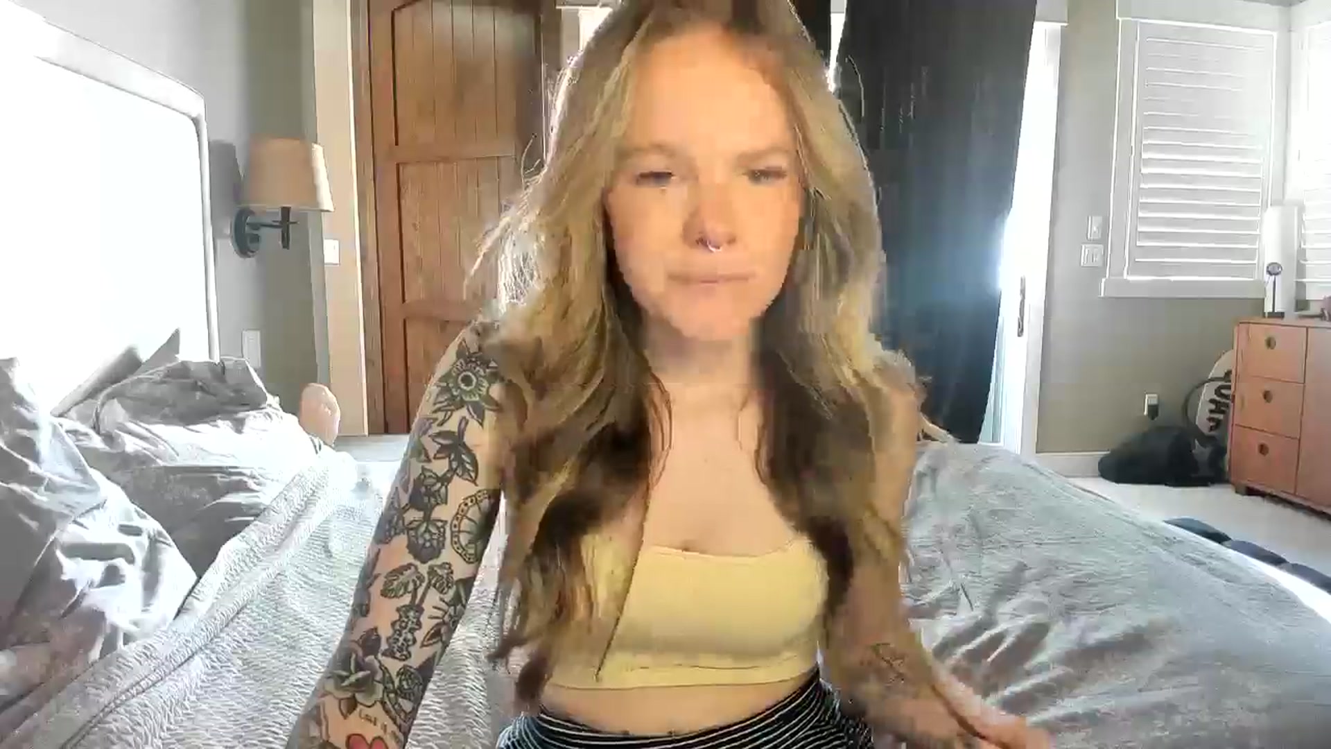 Gallery image thumbnail from Sasssykassy's myfreecams stream on, 12/24/2024, 24:00 image 2 of 20