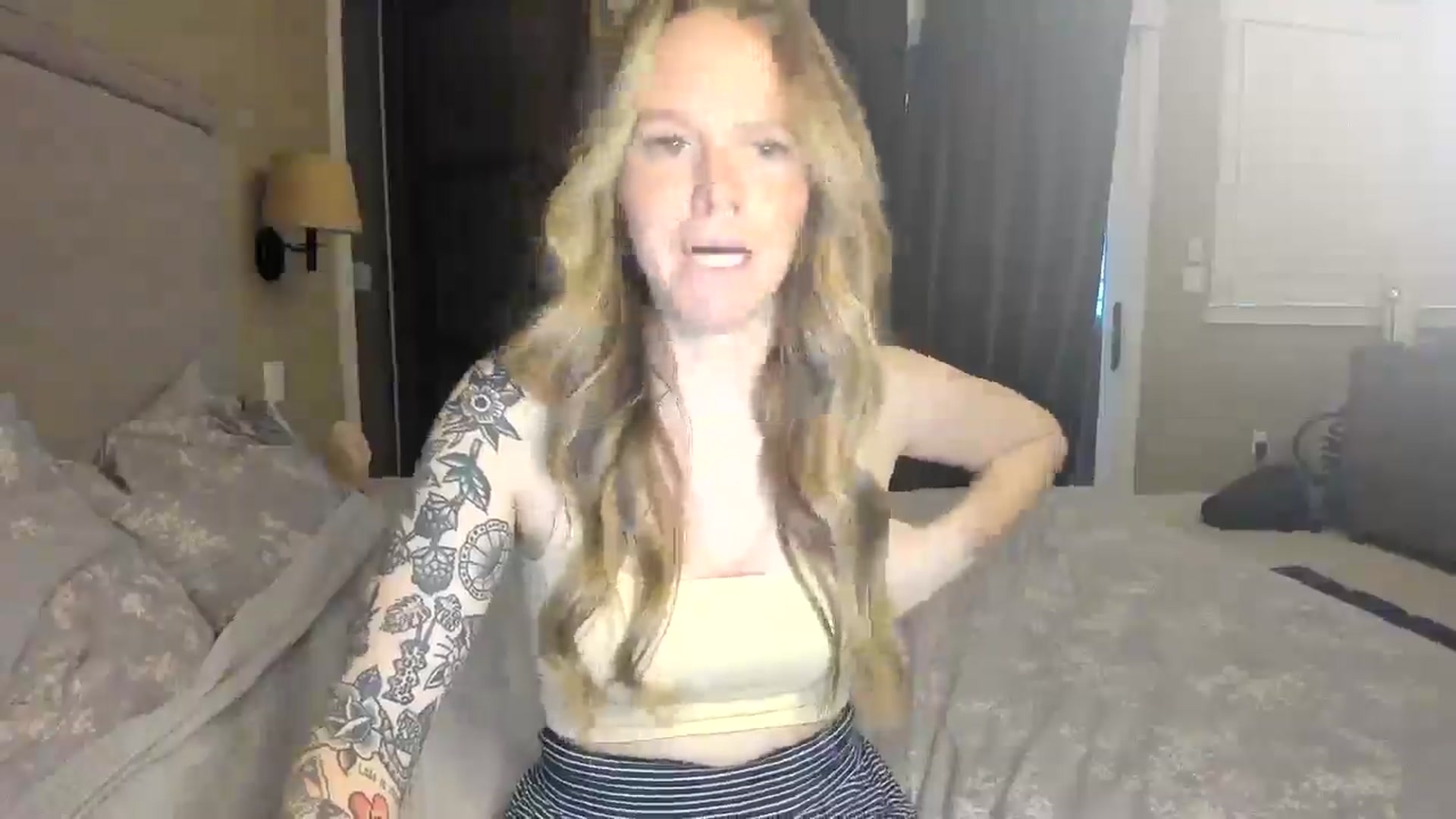 Gallery image thumbnail from Sasssykassy's myfreecams stream on, 12/24/2024, 01:01 image 19 of 20