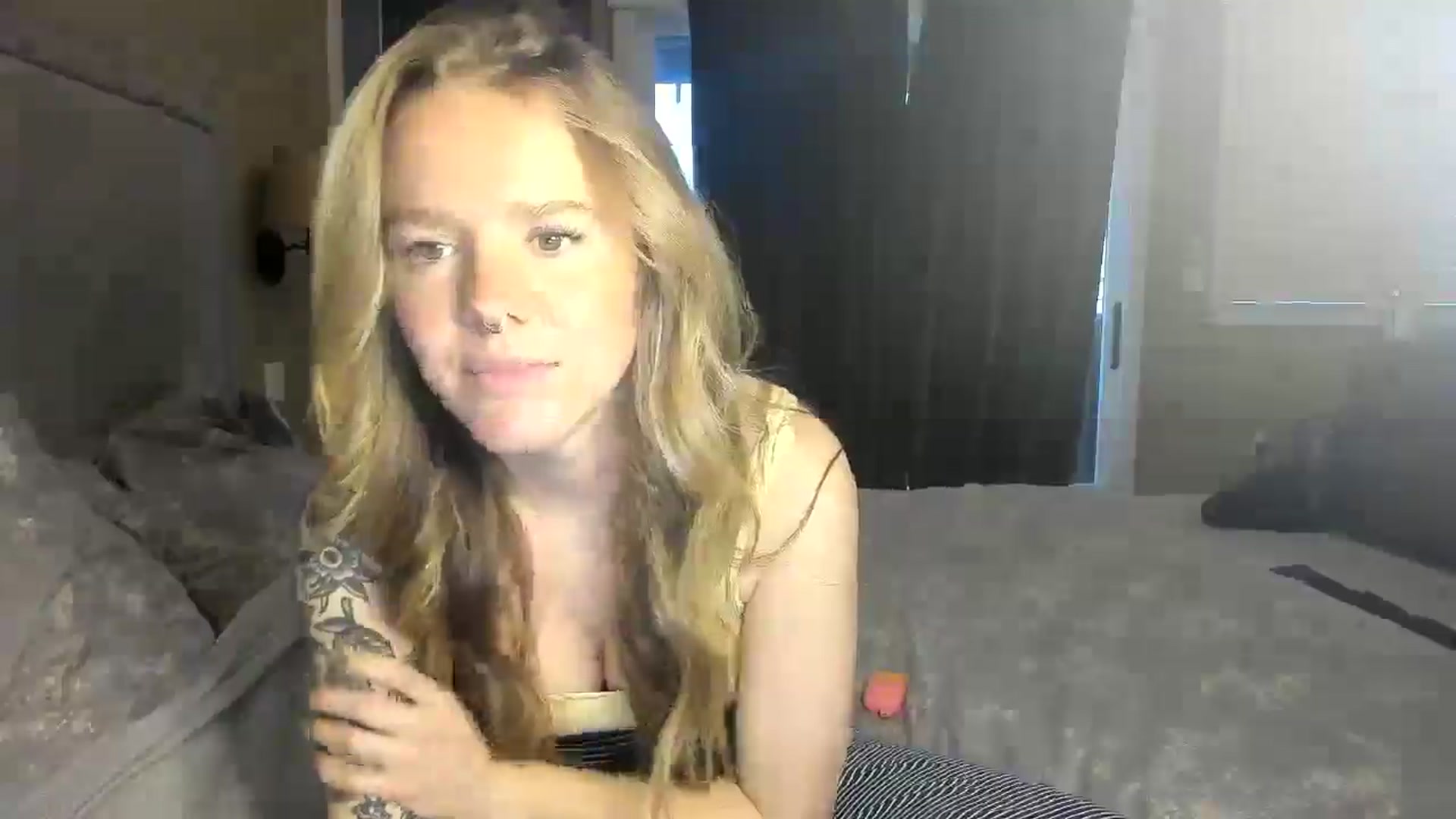 Gallery image thumbnail from Sasssykassy's myfreecams stream on, 12/24/2024, 01:01 image 14 of 20