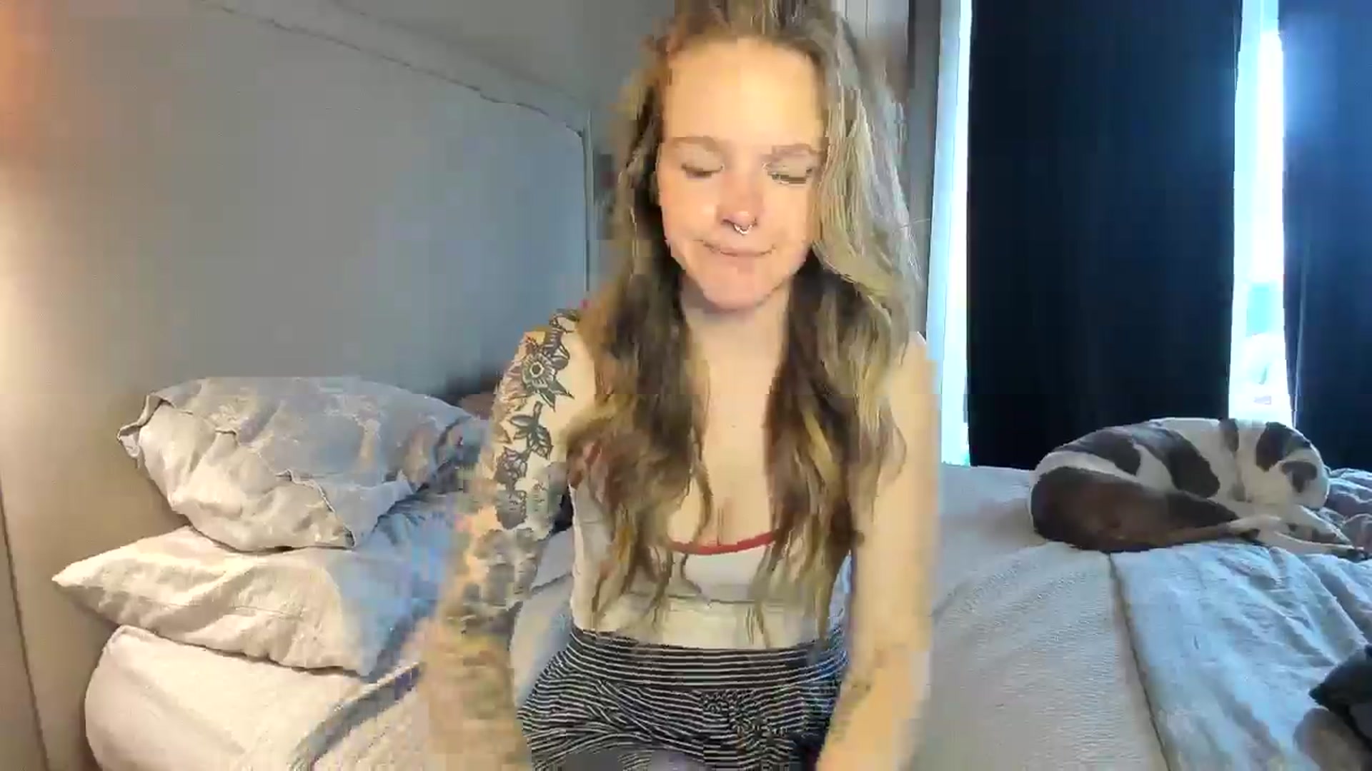 Gallery image thumbnail from Sasssykassy's myfreecams stream on, 12/28/2024, 22:40 image 13 of 20