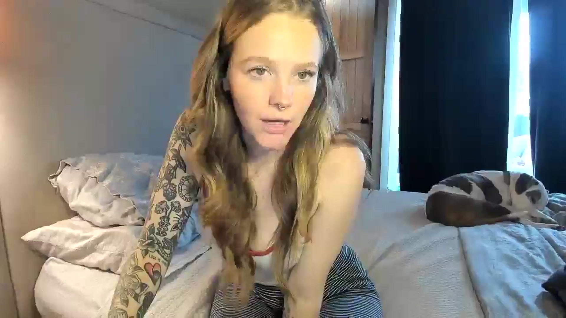 Gallery image thumbnail from Sasssykassy's myfreecams stream on, 12/28/2024, 22:40 image 7 of 20