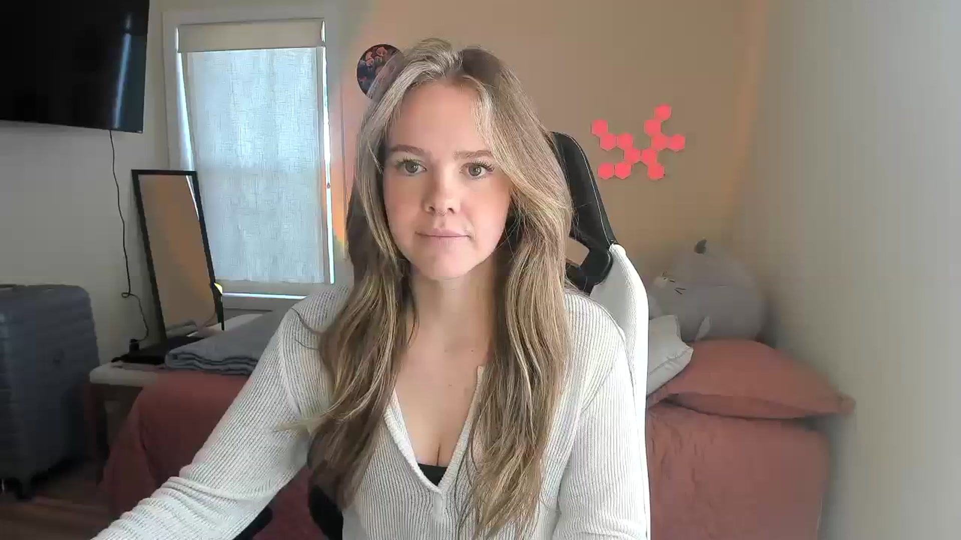 Gallery image thumbnail from Sasssykassy's myfreecams stream on, 01/16/2025, 20:55 image 7 of 20