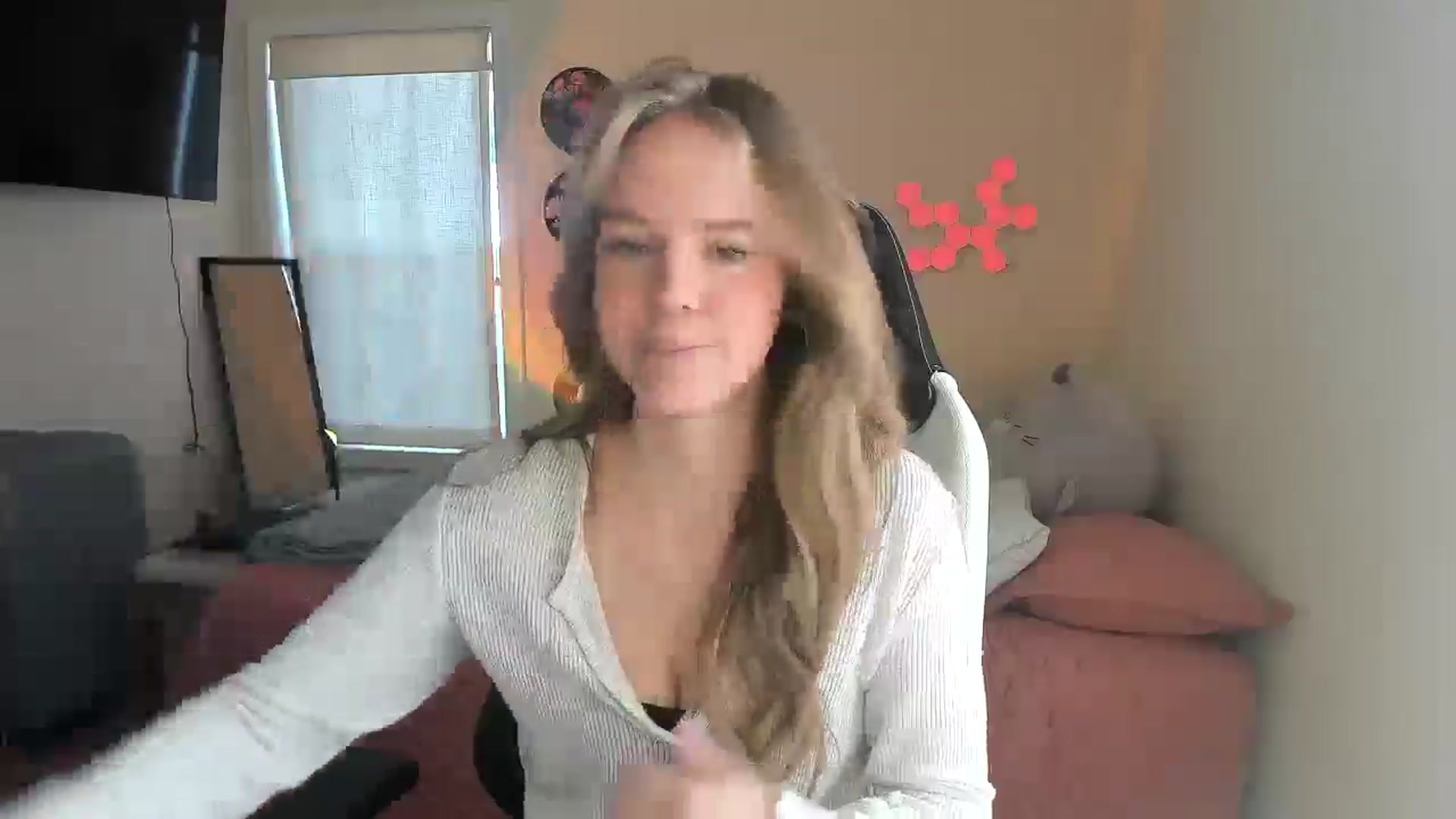 Gallery image thumbnail from Sasssykassy's myfreecams stream on, 01/16/2025, 20:55 image 8 of 20
