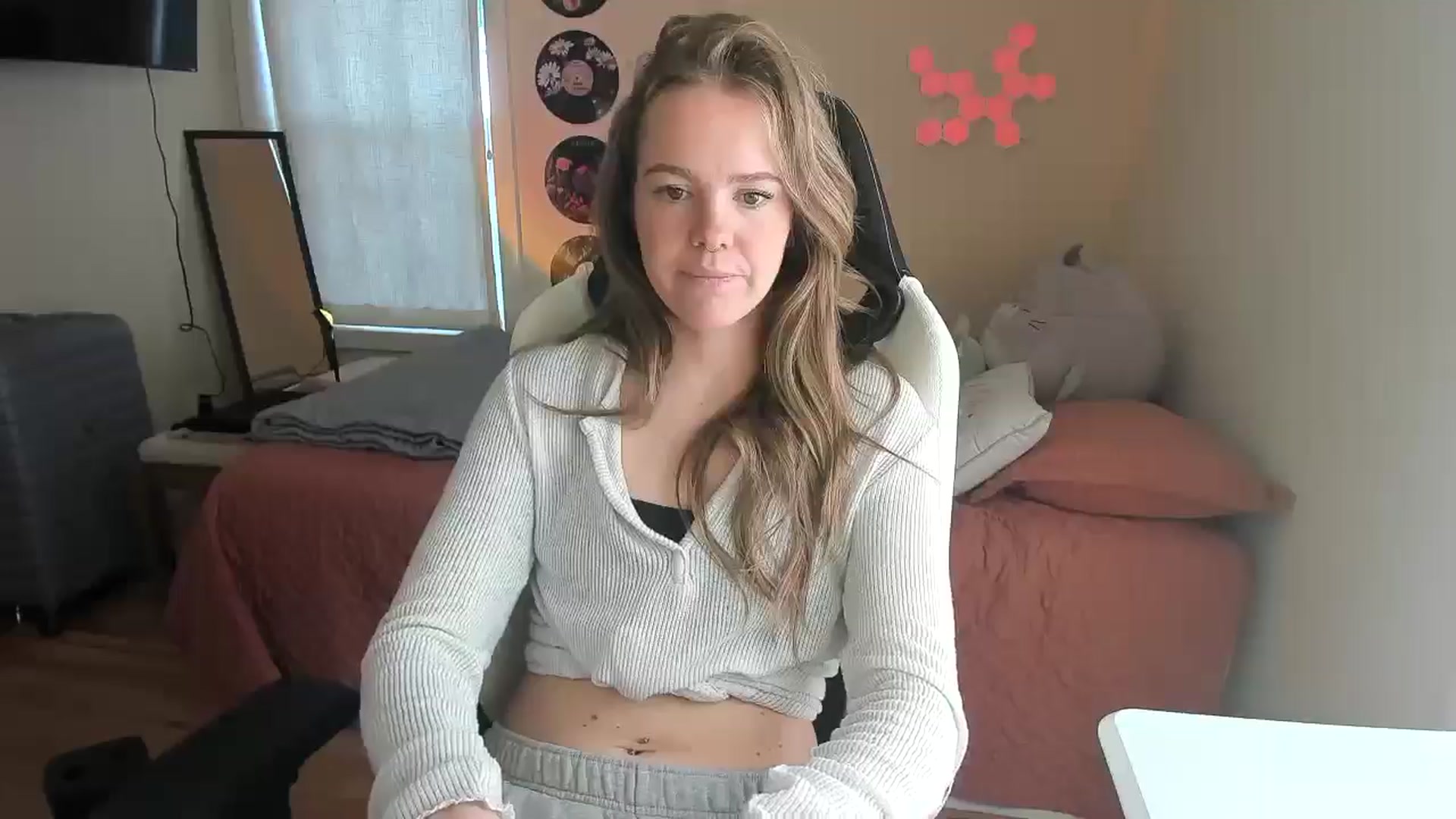 Gallery image thumbnail from Sasssykassy's myfreecams stream on, 01/16/2025, 20:55 image 16 of 20