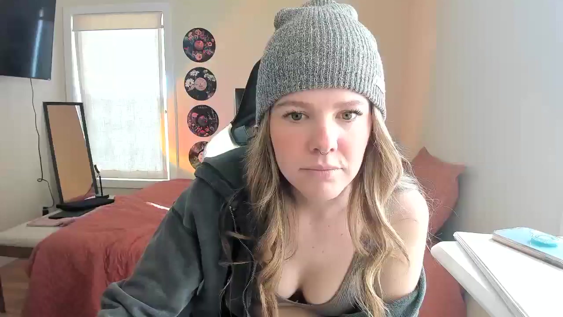 Gallery image thumbnail from Sasssykassy's myfreecams stream on, 01/27/2025, 22:36 image 12 of 20