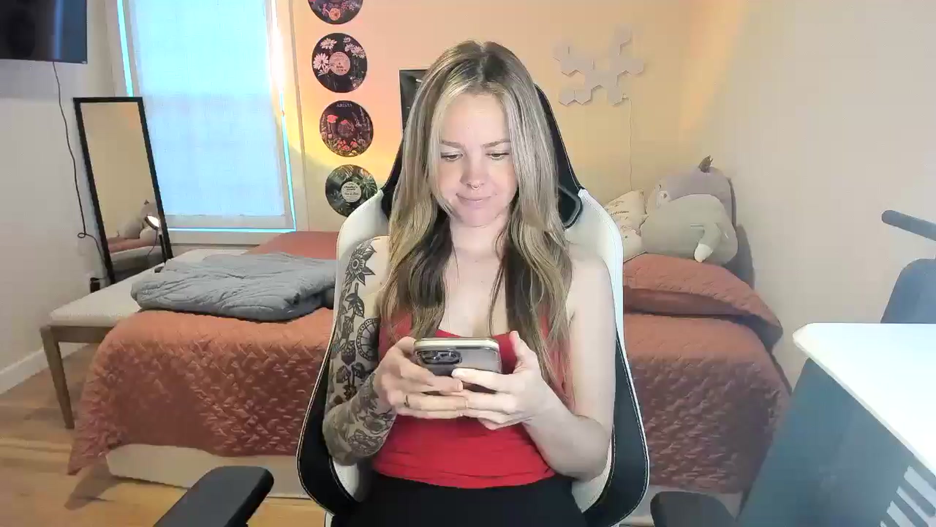 Gallery image thumbnail from Sasssykassy's myfreecams stream on, 03/18/2025, 01:03 image 12 of 20
