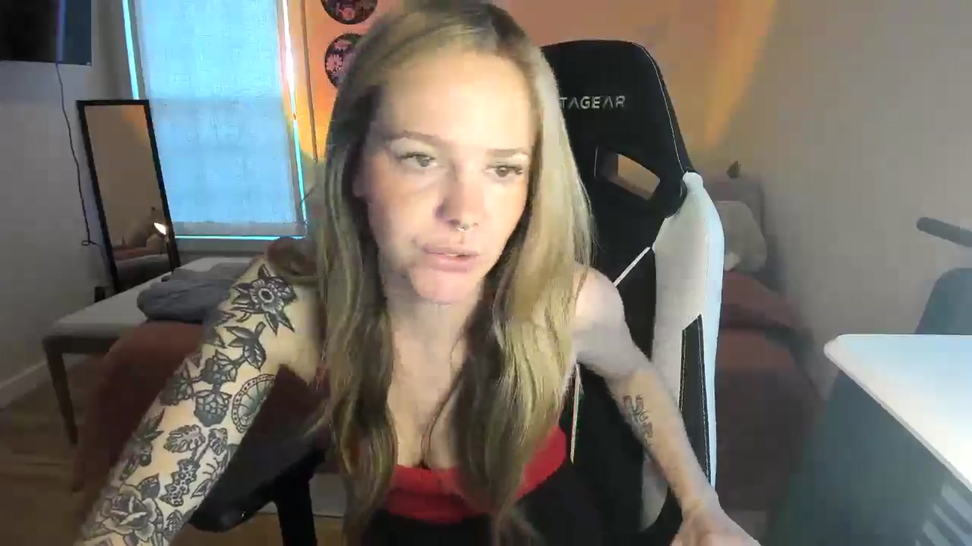 Gallery image thumbnail from Sasssykassy's myfreecams stream on, 03/18/2025, 01:03 image 15 of 20