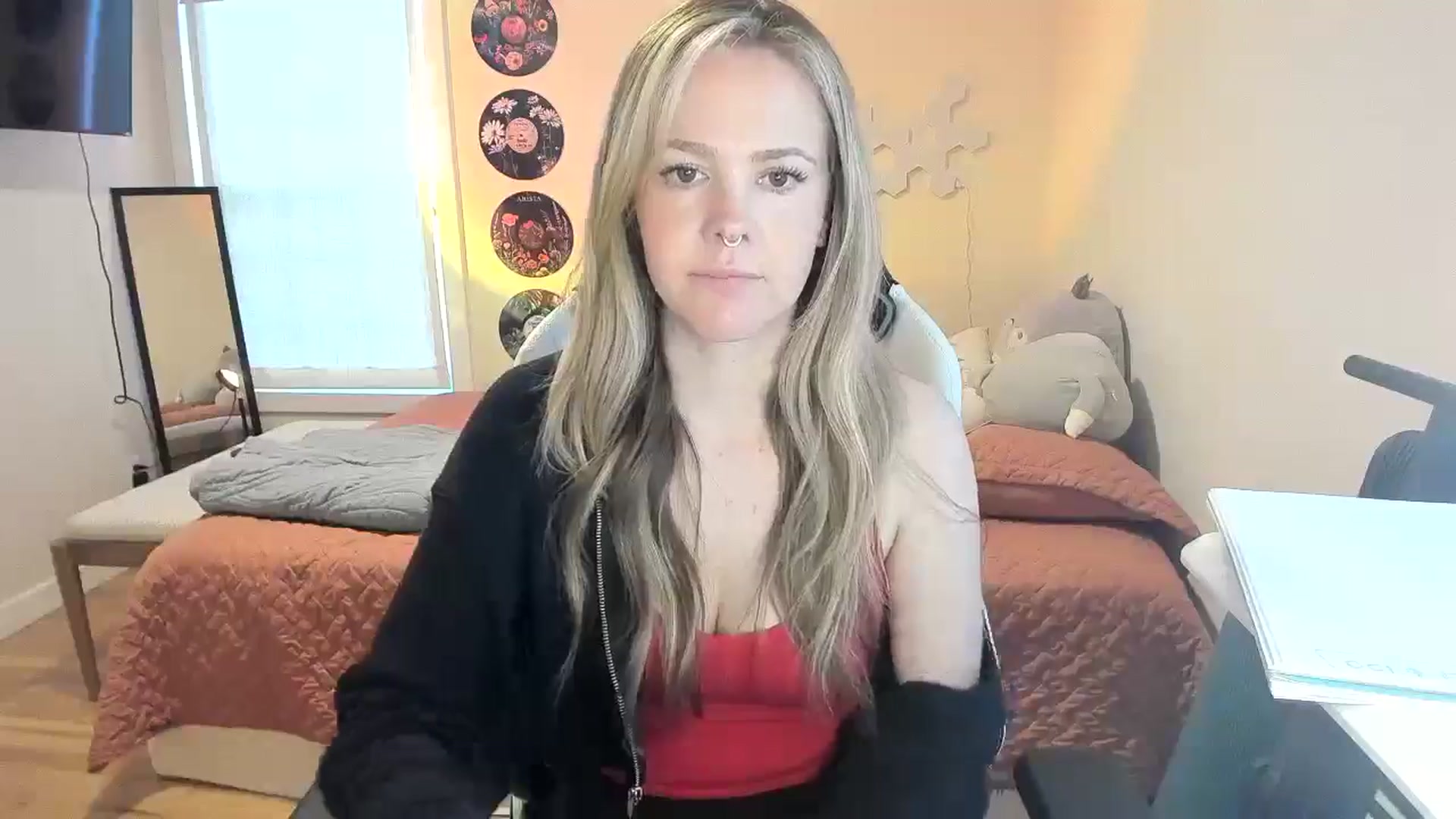 Gallery image thumbnail from Sasssykassy's myfreecams stream on, 03/18/2025, 01:03 image 2 of 20