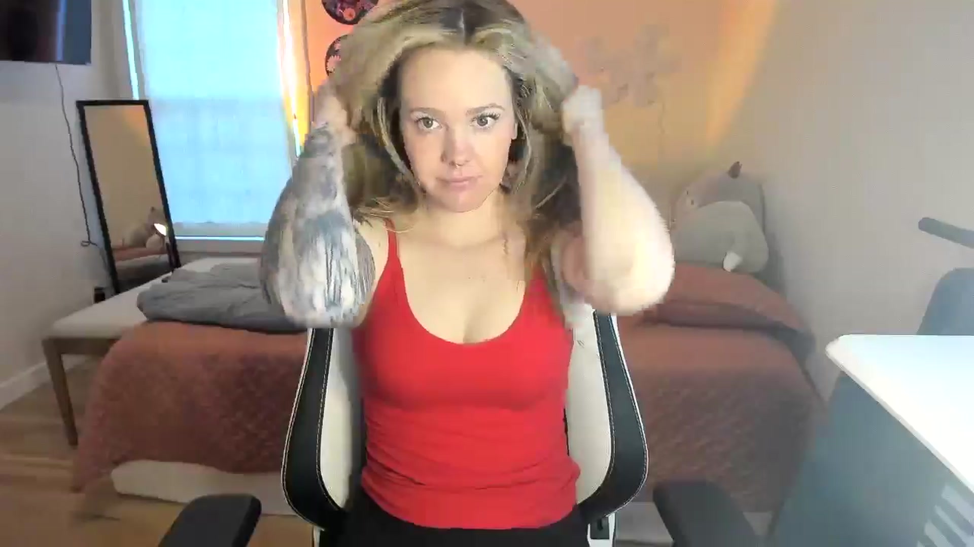 Gallery image thumbnail from Sasssykassy's myfreecams stream on, 03/18/2025, 01:03 image 18 of 20