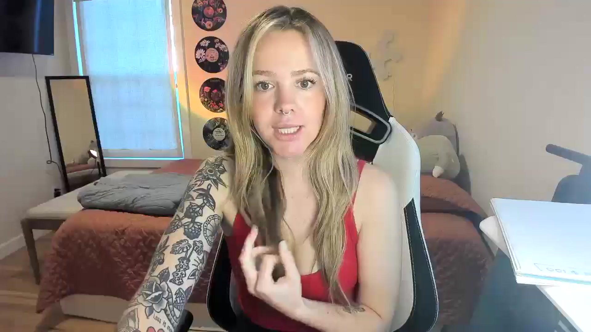 Gallery image thumbnail from Sasssykassy's myfreecams stream on, 03/18/2025, 01:03 image 8 of 20