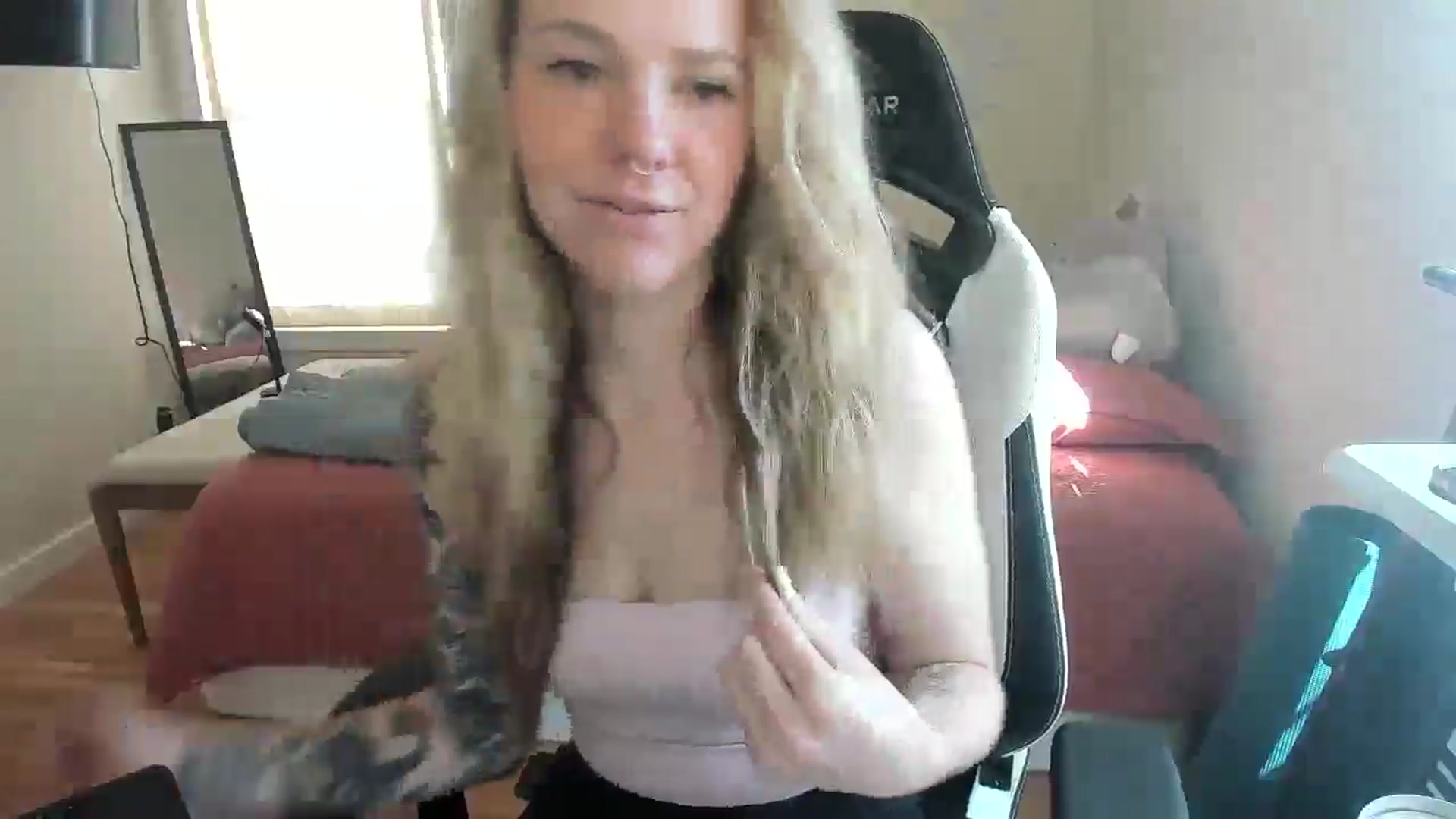 Gallery image thumbnail from Sasssykassy's myfreecams stream on, 03/24/2025, 01:21 image 4 of 20