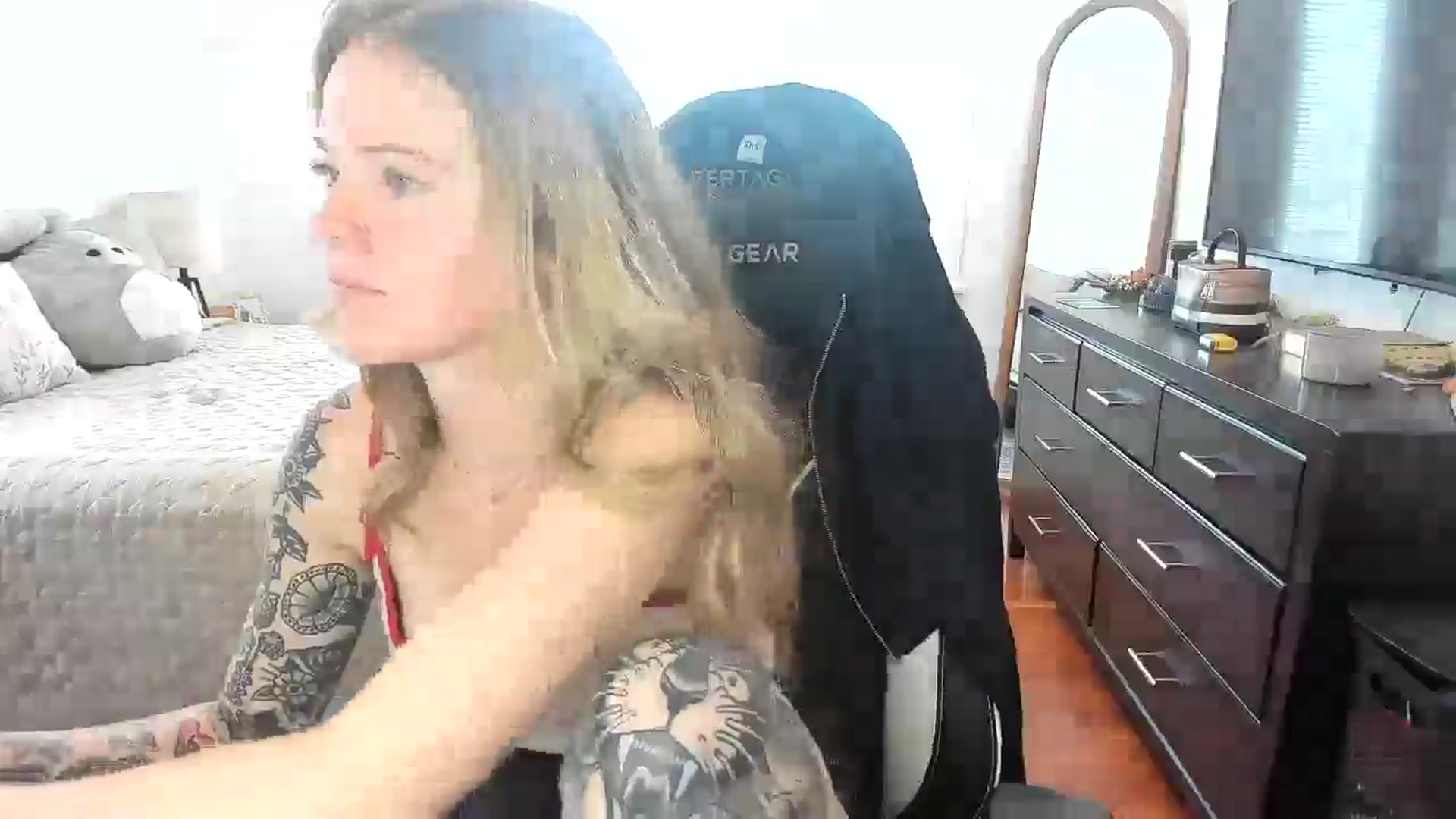 Gallery image thumbnail from Sasssykassy's myfreecams stream on, 08/15/2025, 23:28 image 16 of 20