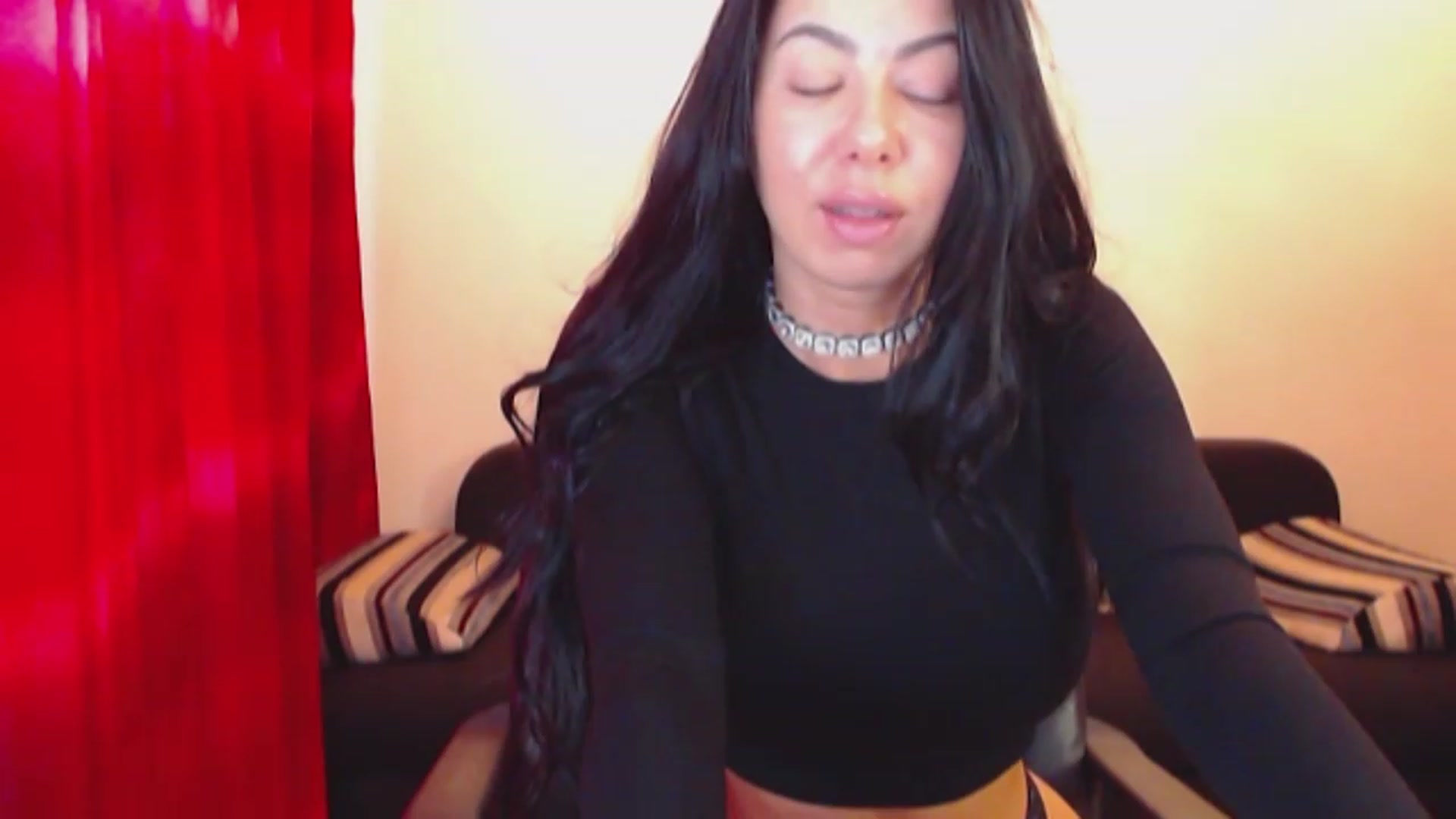 Gallery image thumbnail from SassyAlicee's myfreecams stream on, 03/26/2023, 13:00 image 15 of 20