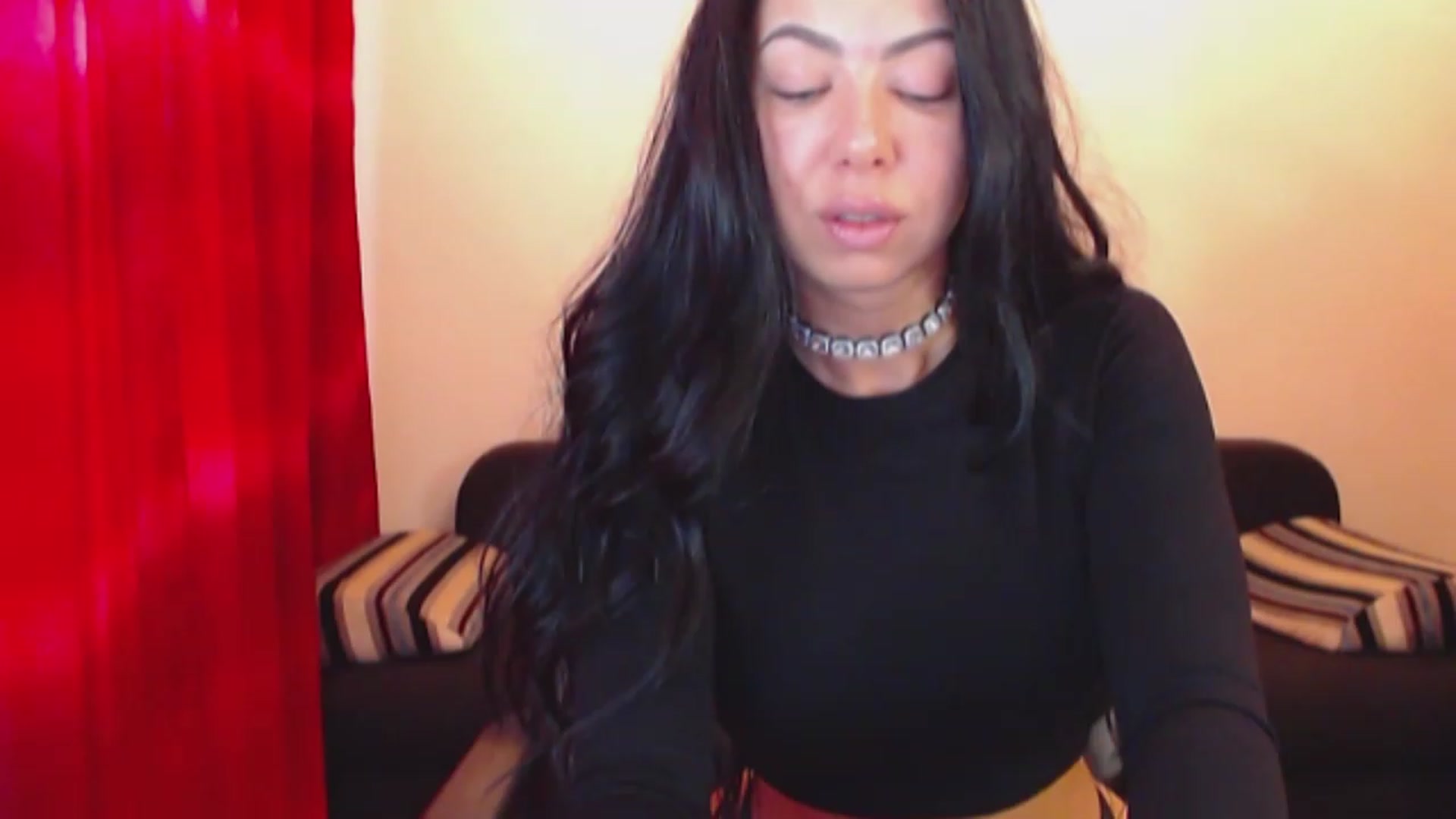 Gallery image thumbnail from SassyAlicee's myfreecams stream on, 03/26/2023, 13:00 image 12 of 20