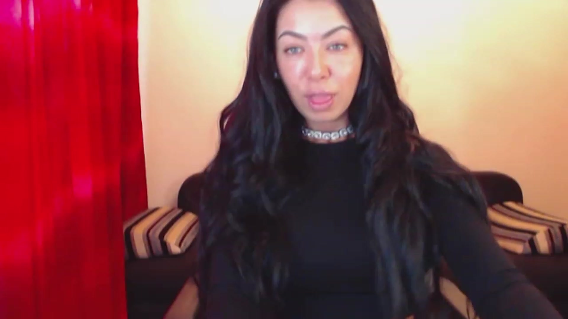 Gallery image thumbnail from SassyAlicee's myfreecams stream on, 03/26/2023, 13:00 image 6 of 20