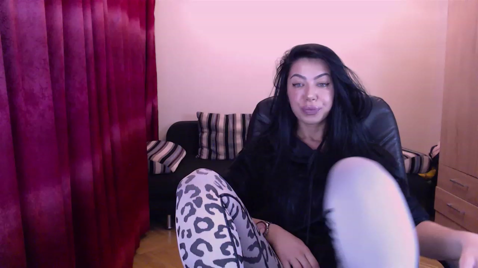 Gallery image thumbnail from SassyAlicee's myfreecams stream on, 04/17/2023, 23:04 image 19 of 20
