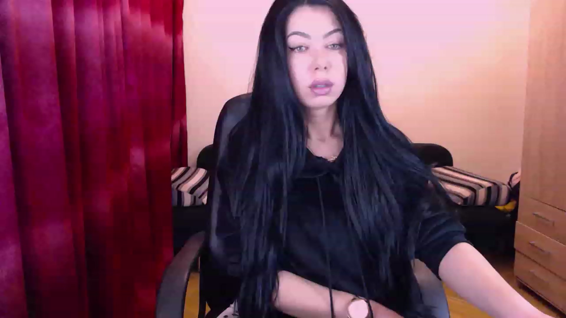 Gallery image thumbnail from SassyAlicee's myfreecams stream on, 04/17/2023, 23:04 image 6 of 20