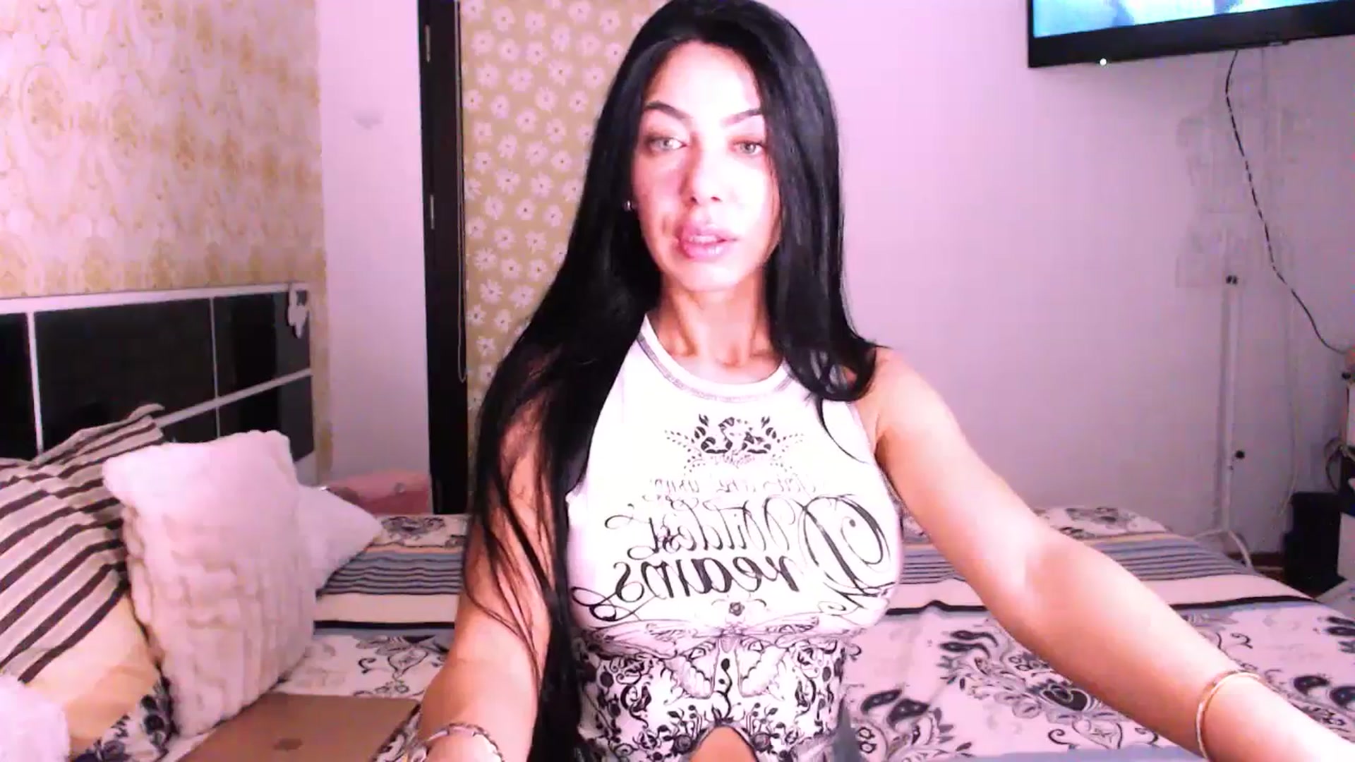 Gallery image thumbnail from SassyAlicee's myfreecams stream on, 06/30/2023, 22:04 image 2 of 20