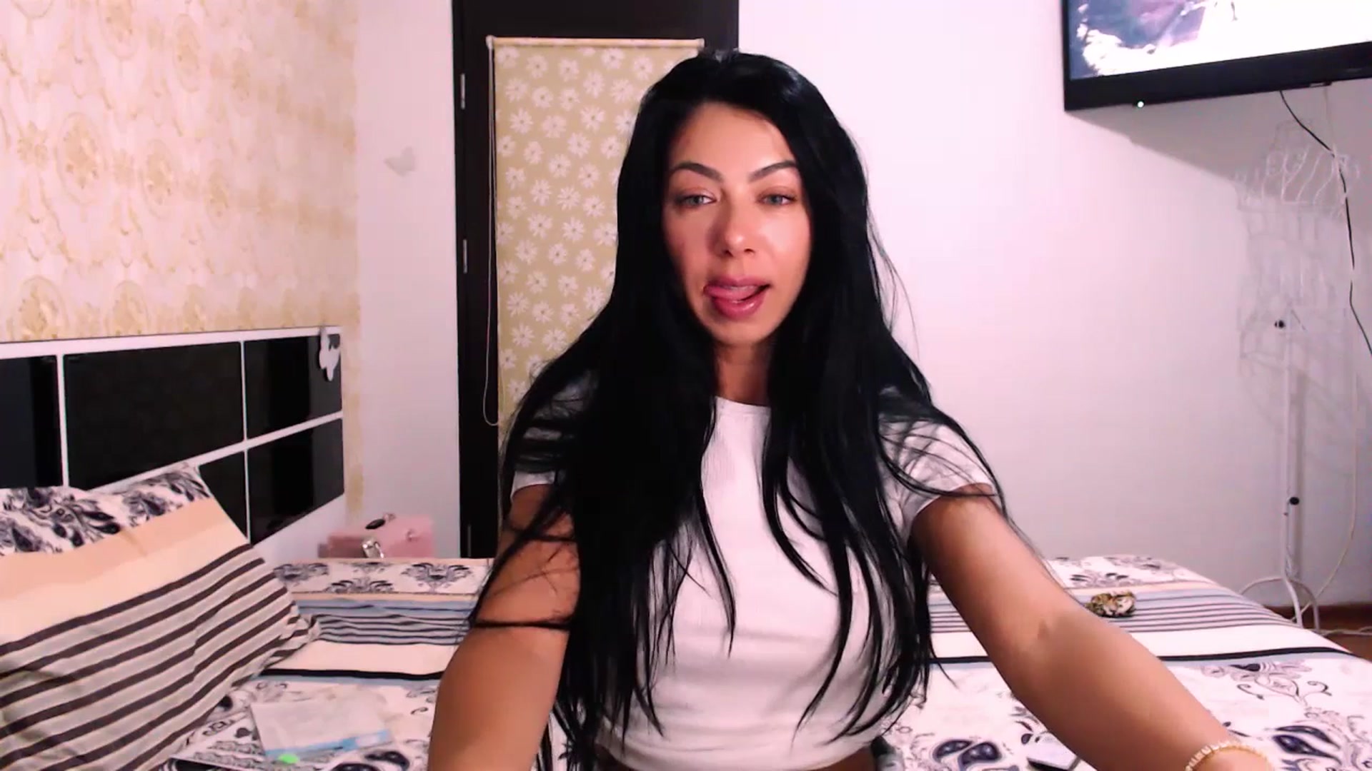 Gallery image thumbnail from SassyAlicee's myfreecams stream on, 07/12/2023, 19:08 image 16 of 20