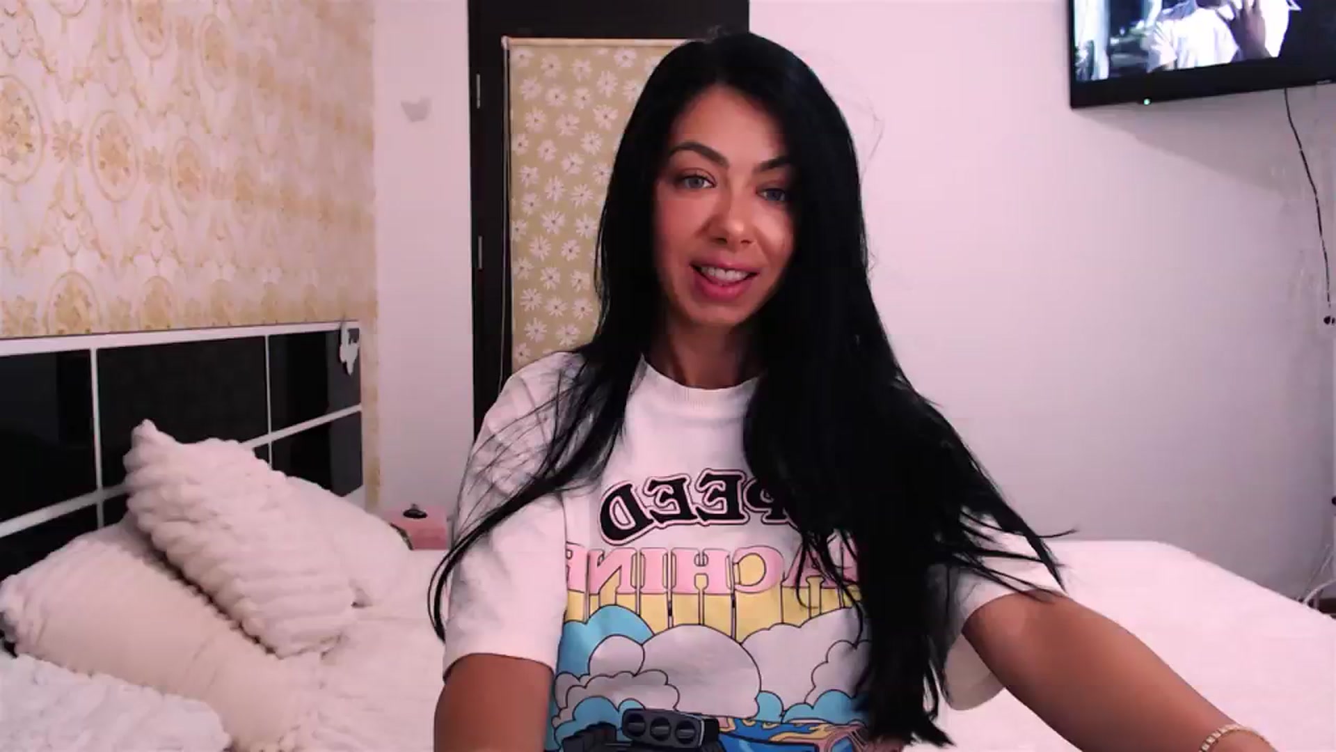 Gallery image thumbnail from SassyAlicee's myfreecams stream on, 07/23/2023, 14:41 image 14 of 20