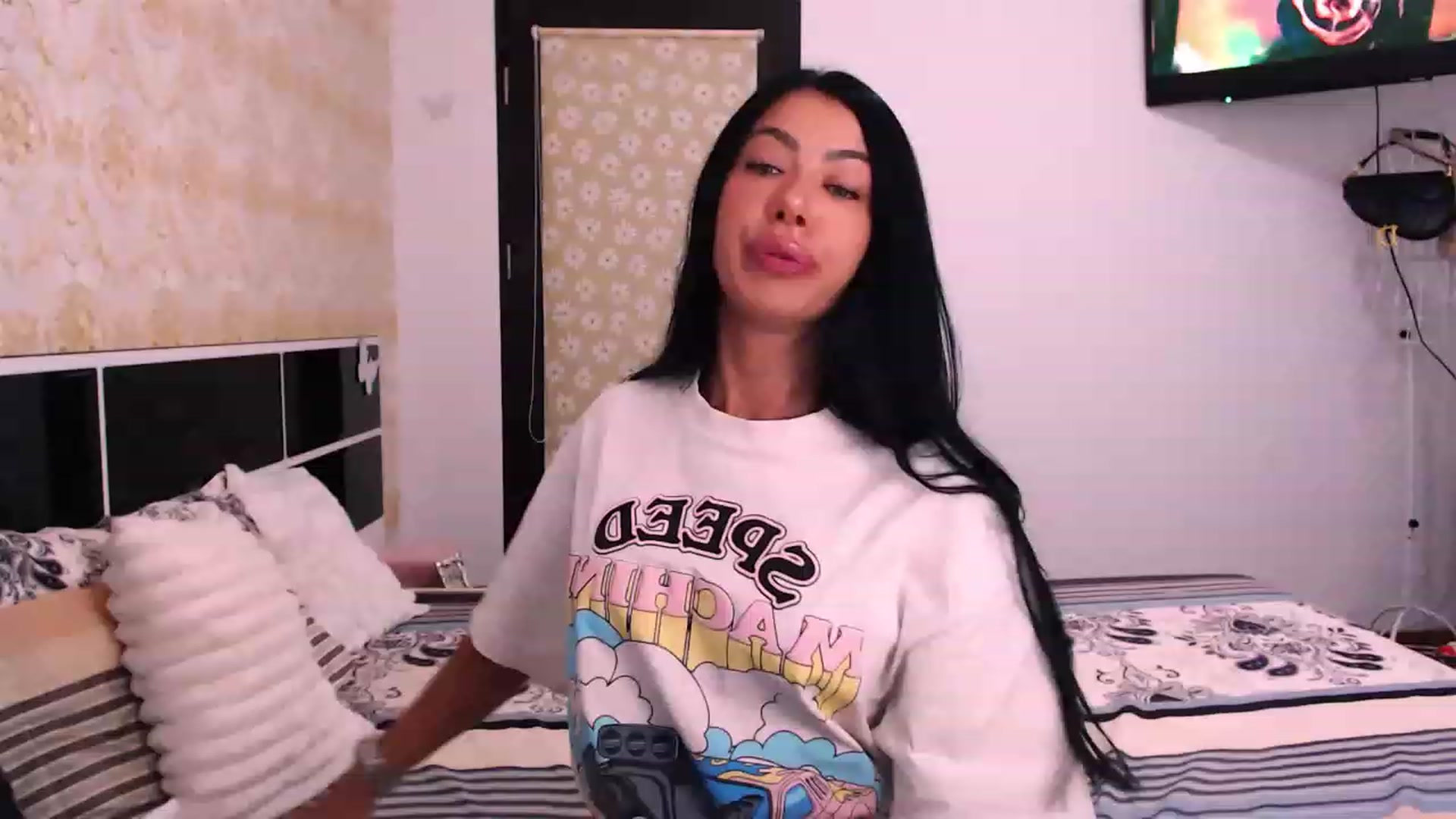 Gallery image thumbnail from SassyAlicee's myfreecams stream on, 08/05/2023, 16:16 image 18 of 20