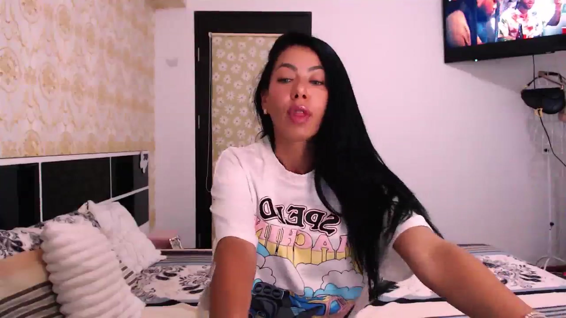 Gallery image thumbnail from SassyAlicee's myfreecams stream on, 08/05/2023, 16:46 image 8 of 20