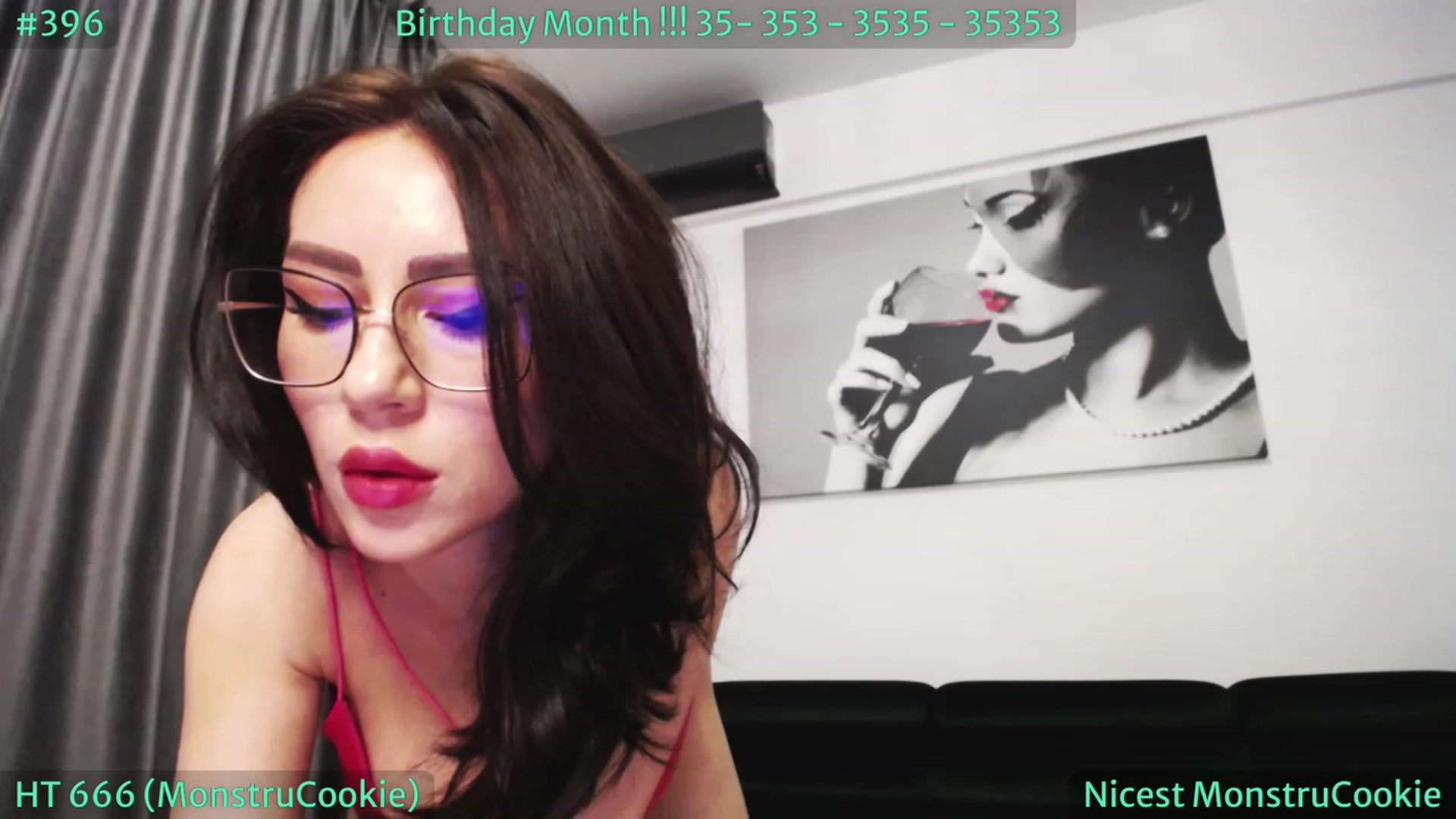 Gallery image thumbnail from SassyCookies's myfreecams stream on, 03/08/2024, 03:57 image 16 of 20
