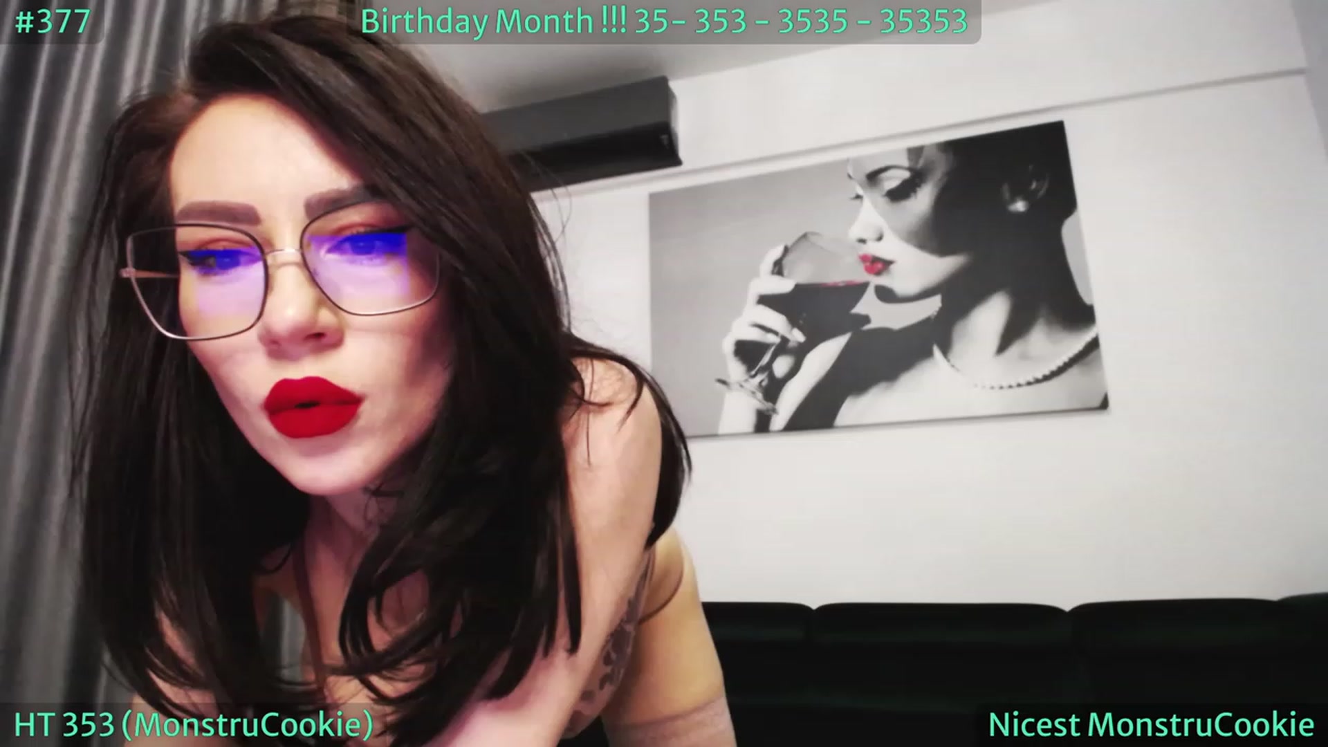 Gallery image thumbnail from SassyCookies's myfreecams stream on, 03/09/2024, 03:40 image 9 of 20