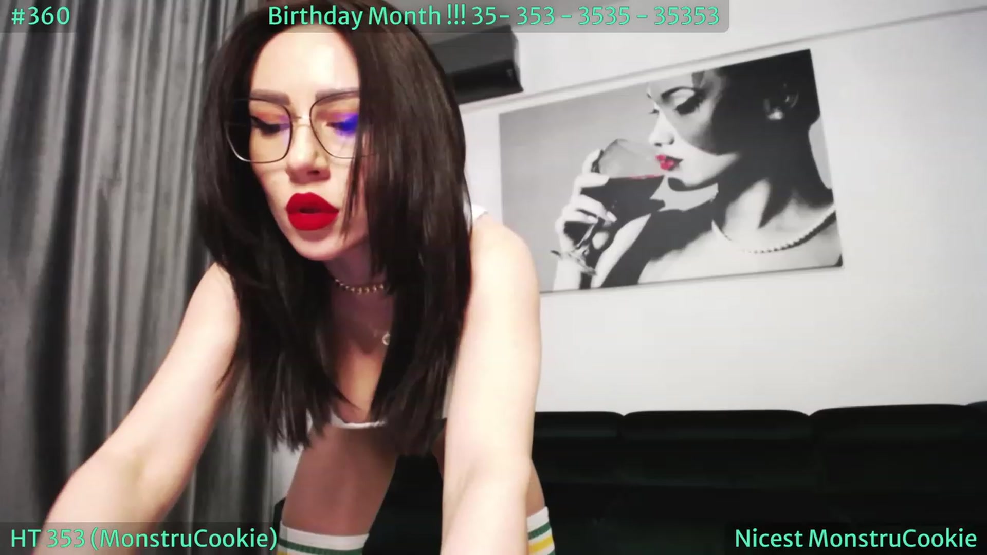 Gallery image thumbnail from SassyCookies's myfreecams stream on, 03/11/2024, 02:41 image 9 of 20