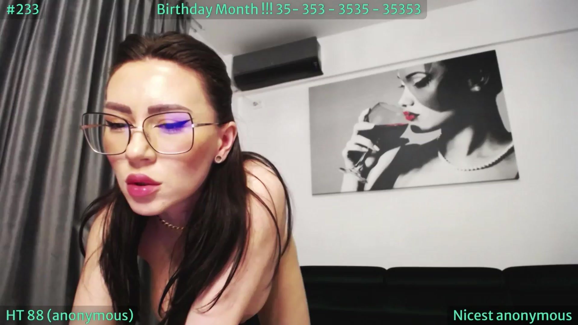 Gallery image thumbnail from SassyCookies's myfreecams stream on, 03/31/2024, 03:12 image 2 of 20