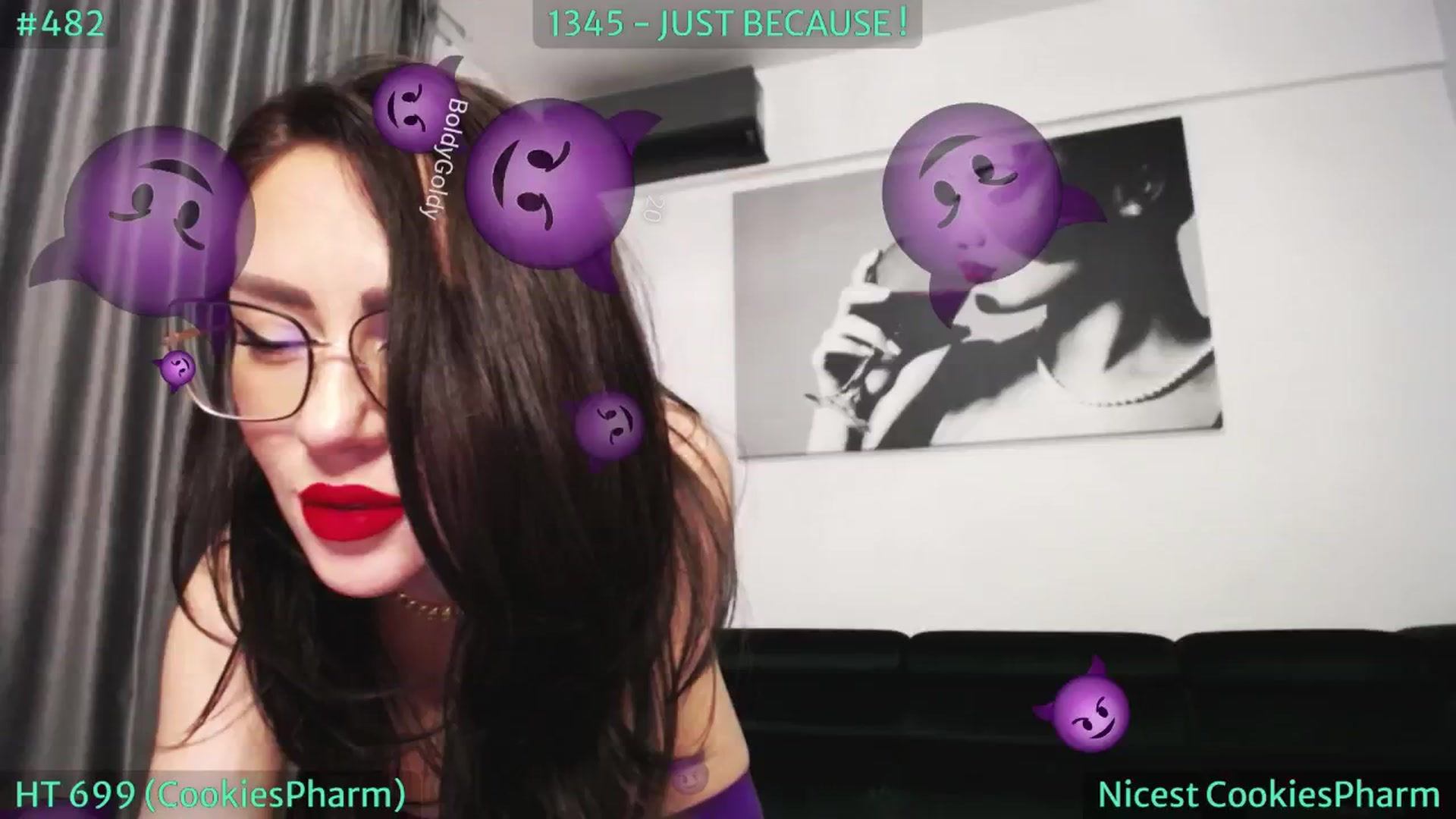 Gallery image thumbnail from SassyCookies's myfreecams stream on, 04/20/2024, 04:22 image 19 of 20