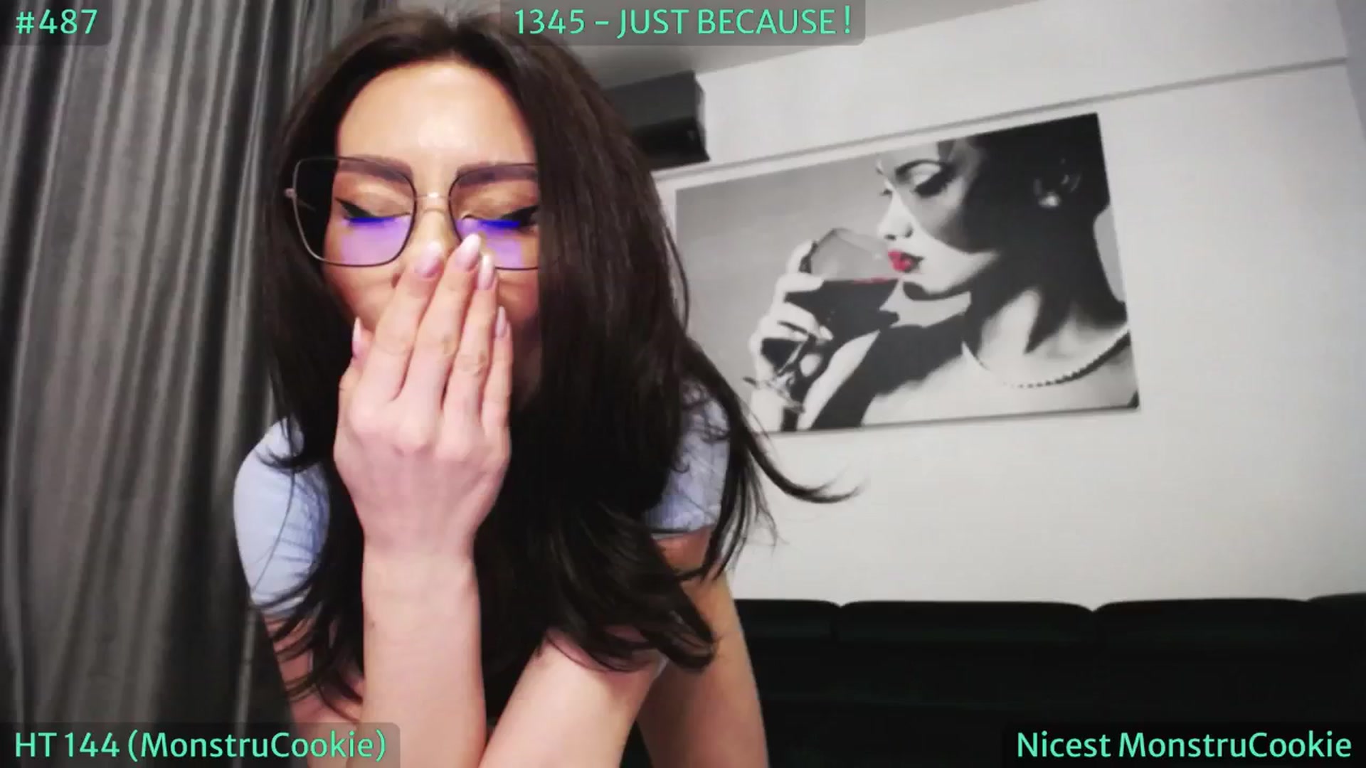 Gallery image thumbnail from SassyCookies's myfreecams stream on, 04/21/2024, 04:29 image 10 of 20