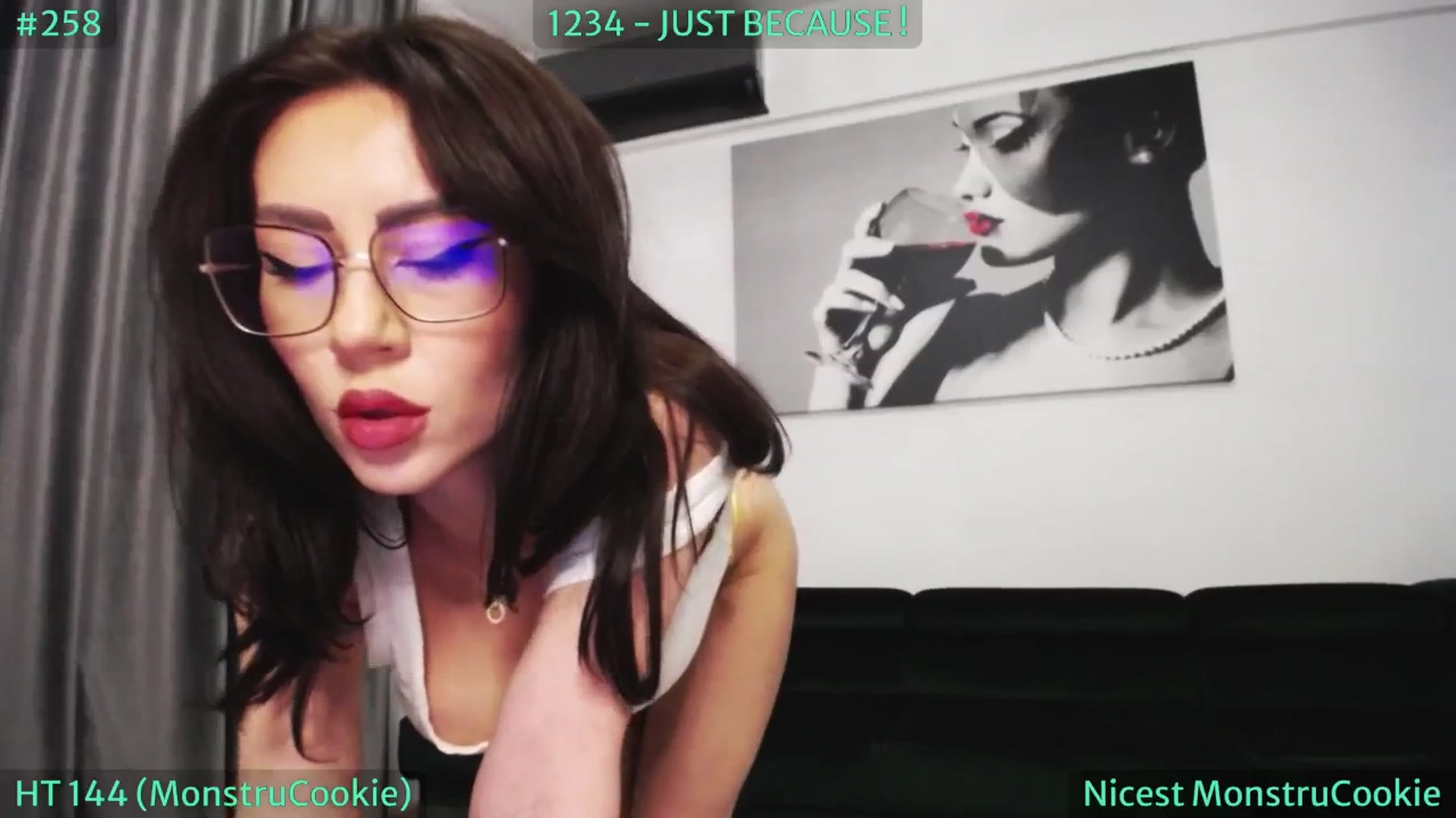 Gallery image thumbnail from SassyCookies's myfreecams stream on, 05/06/2024, 02:15 image 2 of 20