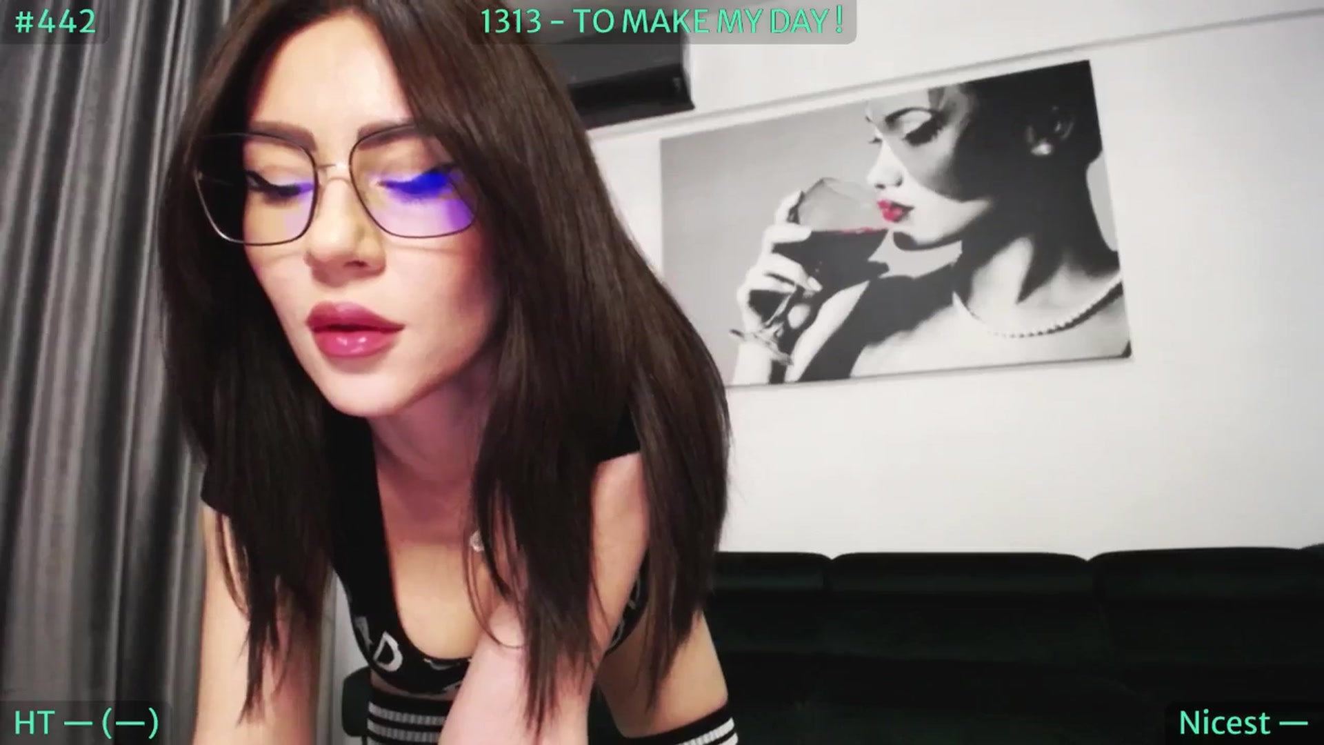 Gallery image thumbnail from SassyCookies's myfreecams stream on, 05/19/2024, 05:33 image 2 of 20