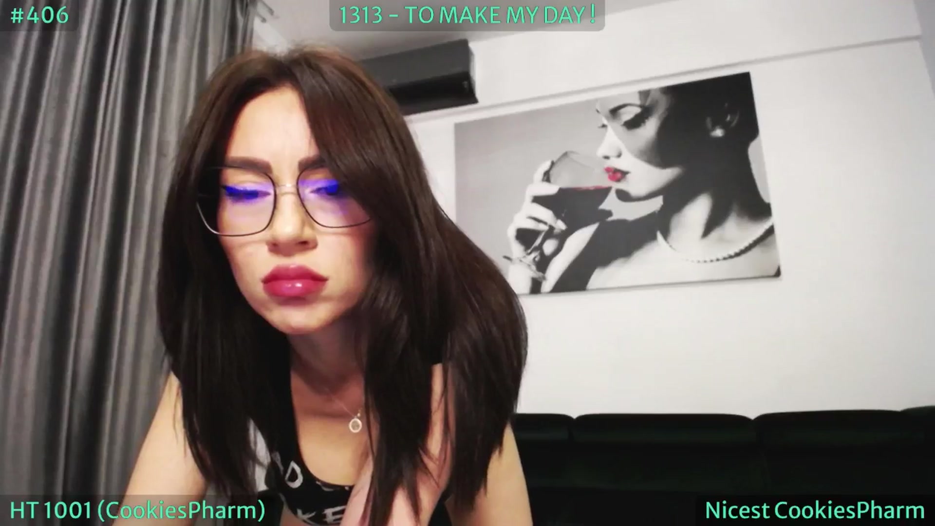 Gallery image thumbnail from SassyCookies's myfreecams stream on, 05/19/2024, 05:33 image 15 of 20