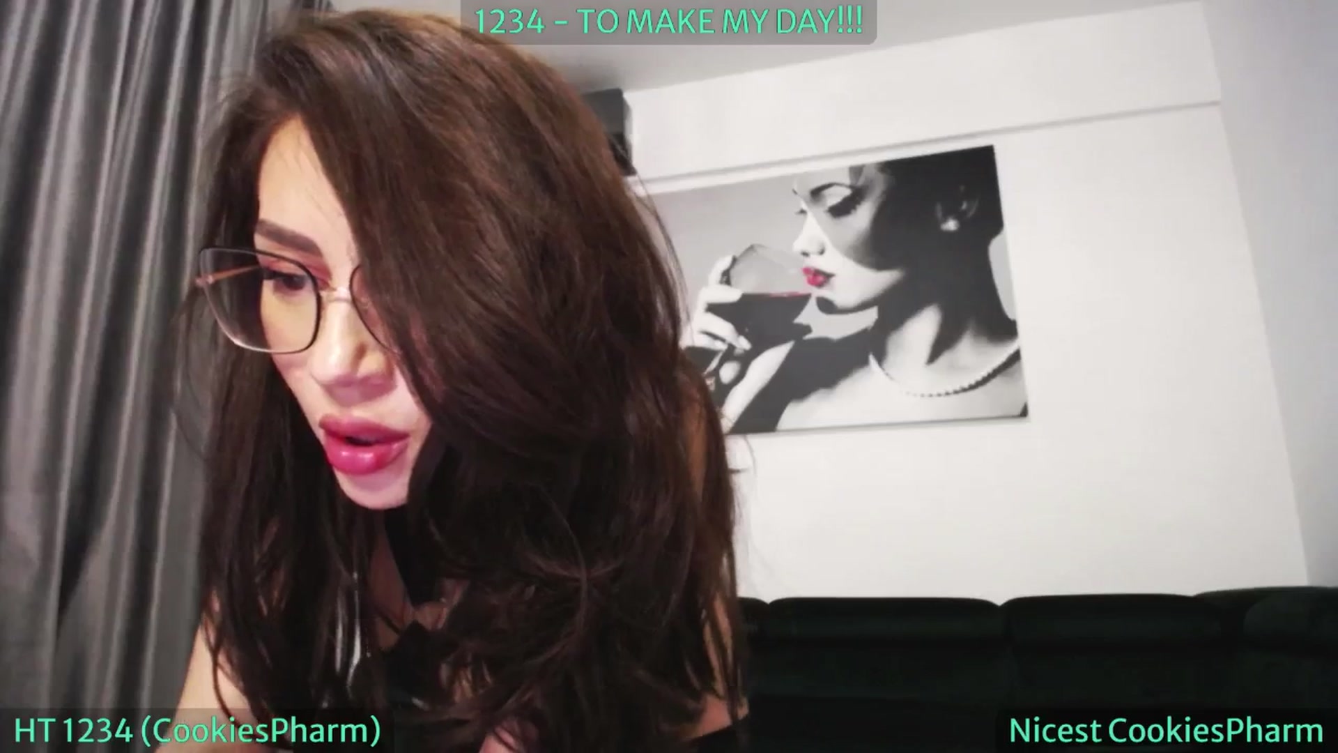 Gallery image thumbnail from SassyCookies's myfreecams stream on, 10/12/2024, 22:54 image 8 of 20