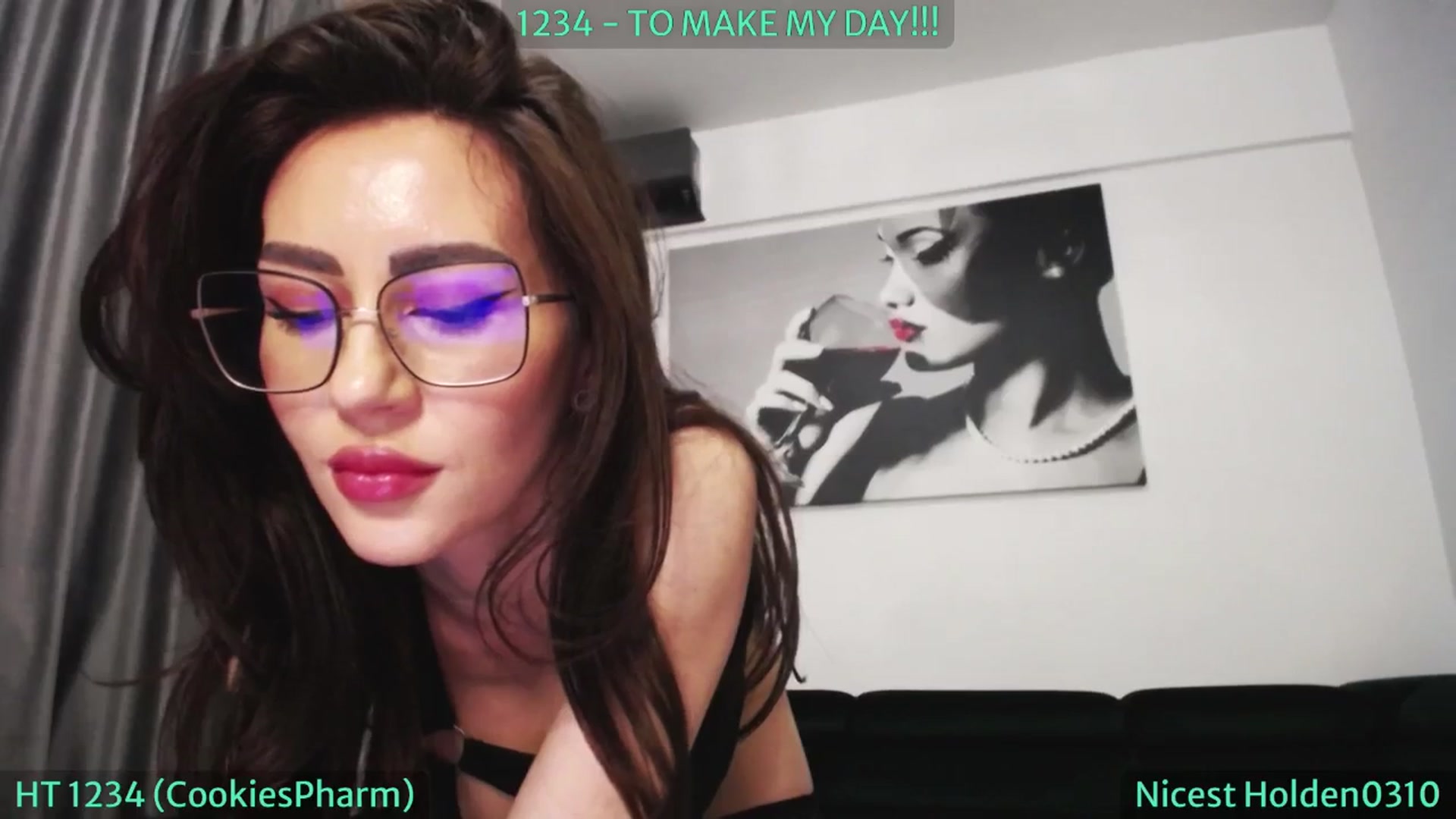 Gallery image thumbnail from SassyCookies's myfreecams stream on, 10/13/2024, 01:43 image 11 of 20