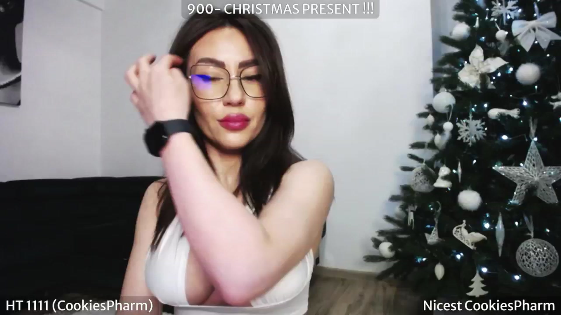 Gallery image thumbnail from SassyCookies's myfreecams stream on, 12/24/2024, 06:36 image 4 of 20