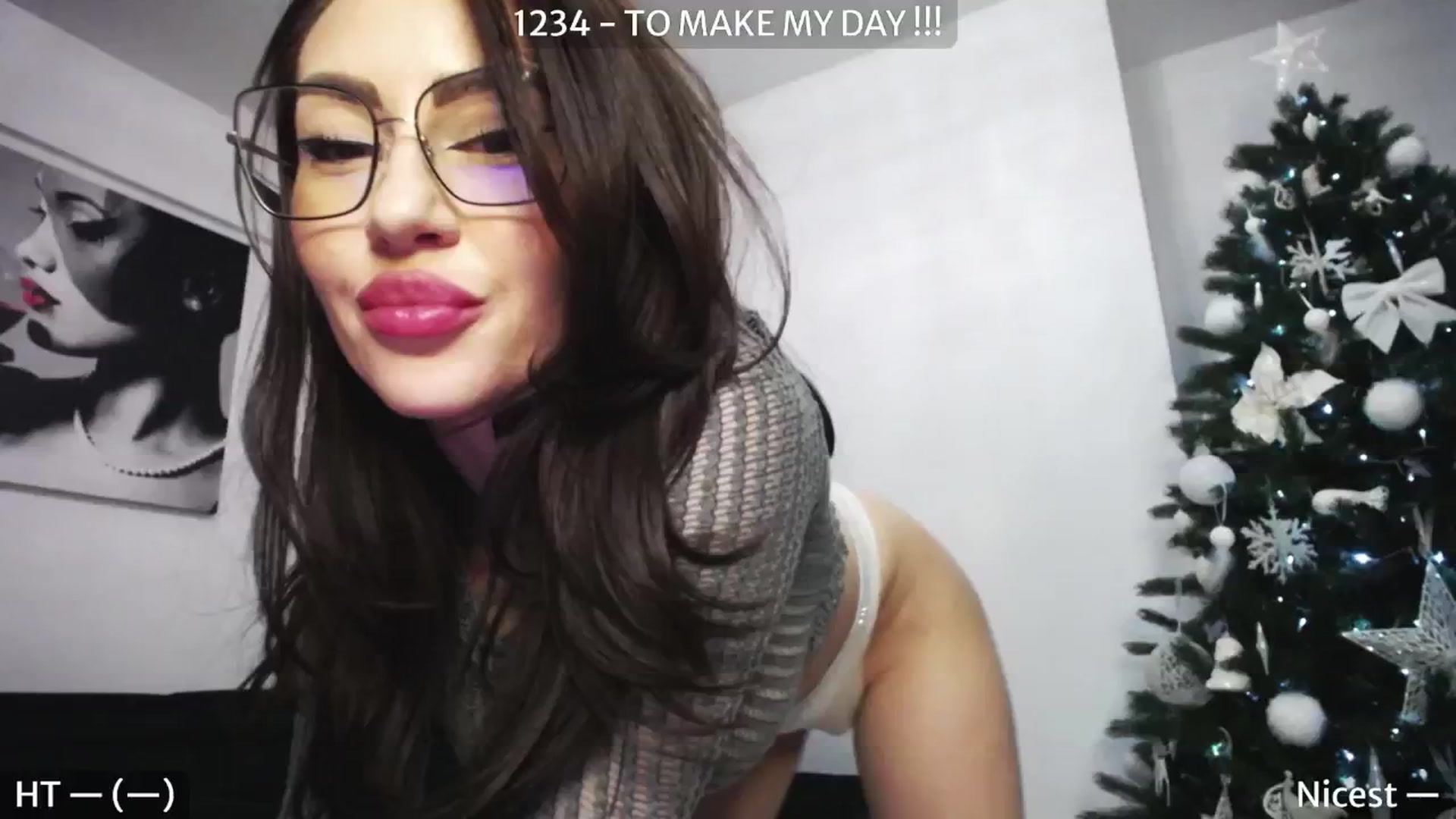 Gallery image thumbnail from SassyCookies's myfreecams stream on, 12/28/2024, 06:34 image 7 of 20