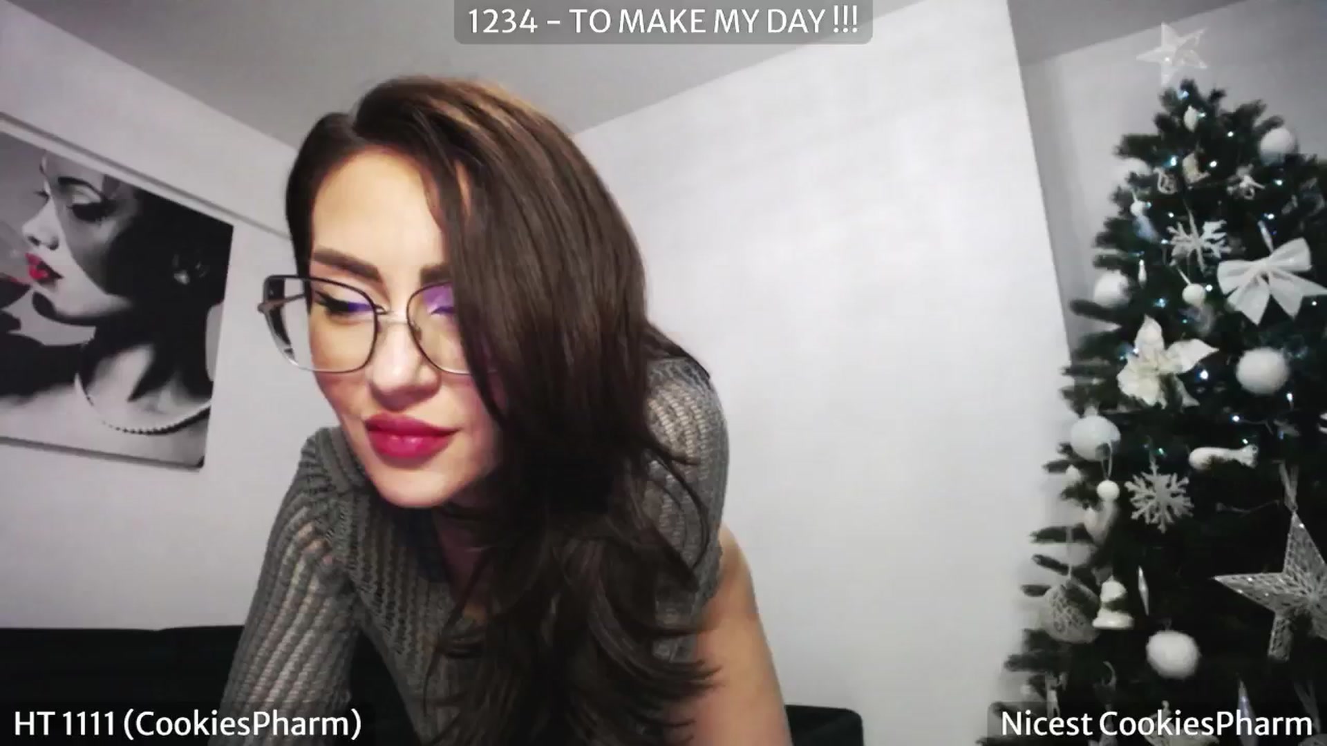 Gallery image thumbnail from SassyCookies's myfreecams stream on, 12/28/2024, 06:34 image 15 of 20