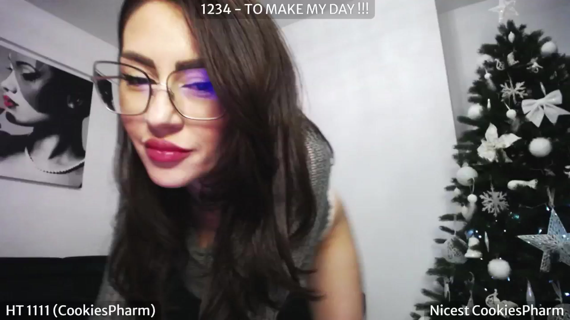 Gallery image thumbnail from SassyCookies's myfreecams stream on, 12/28/2024, 06:34 image 11 of 20